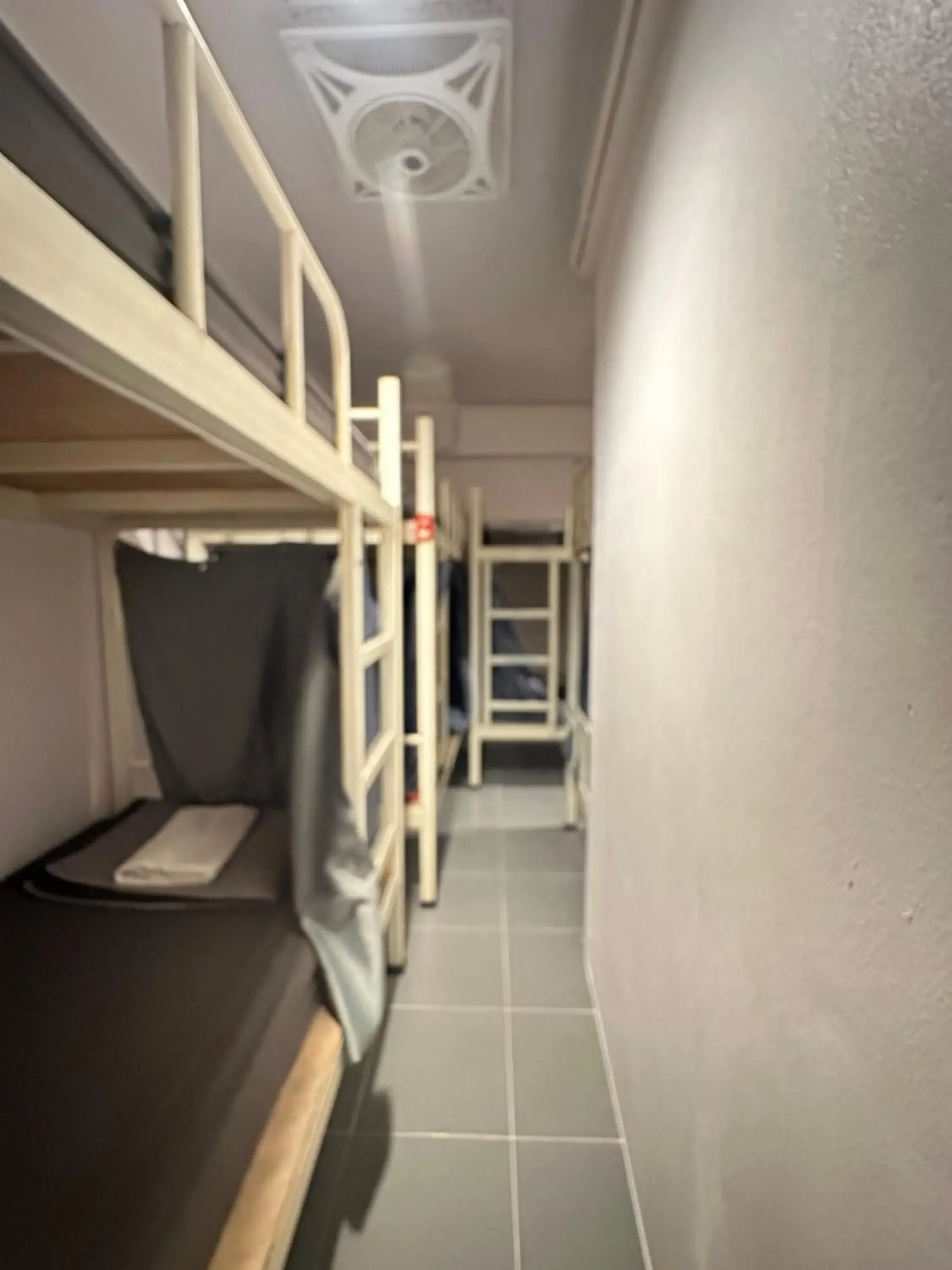 Bed in Phi Phi Green House & Sunsky Hostel Bed in Phi Phi Green House & Sunsky Hostel