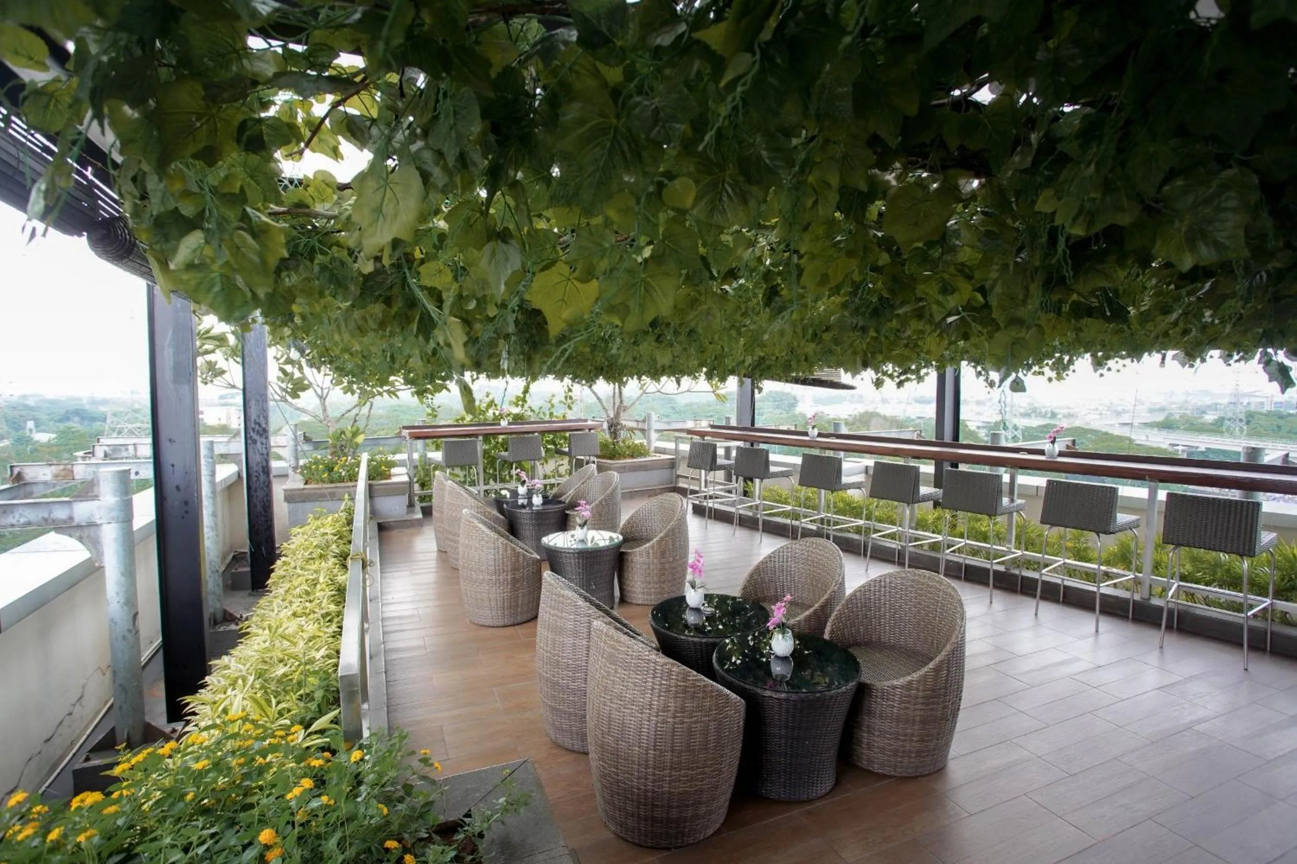 Restaurant/places to eat in Vasaka Hotel Jakarta Managed by Dafam