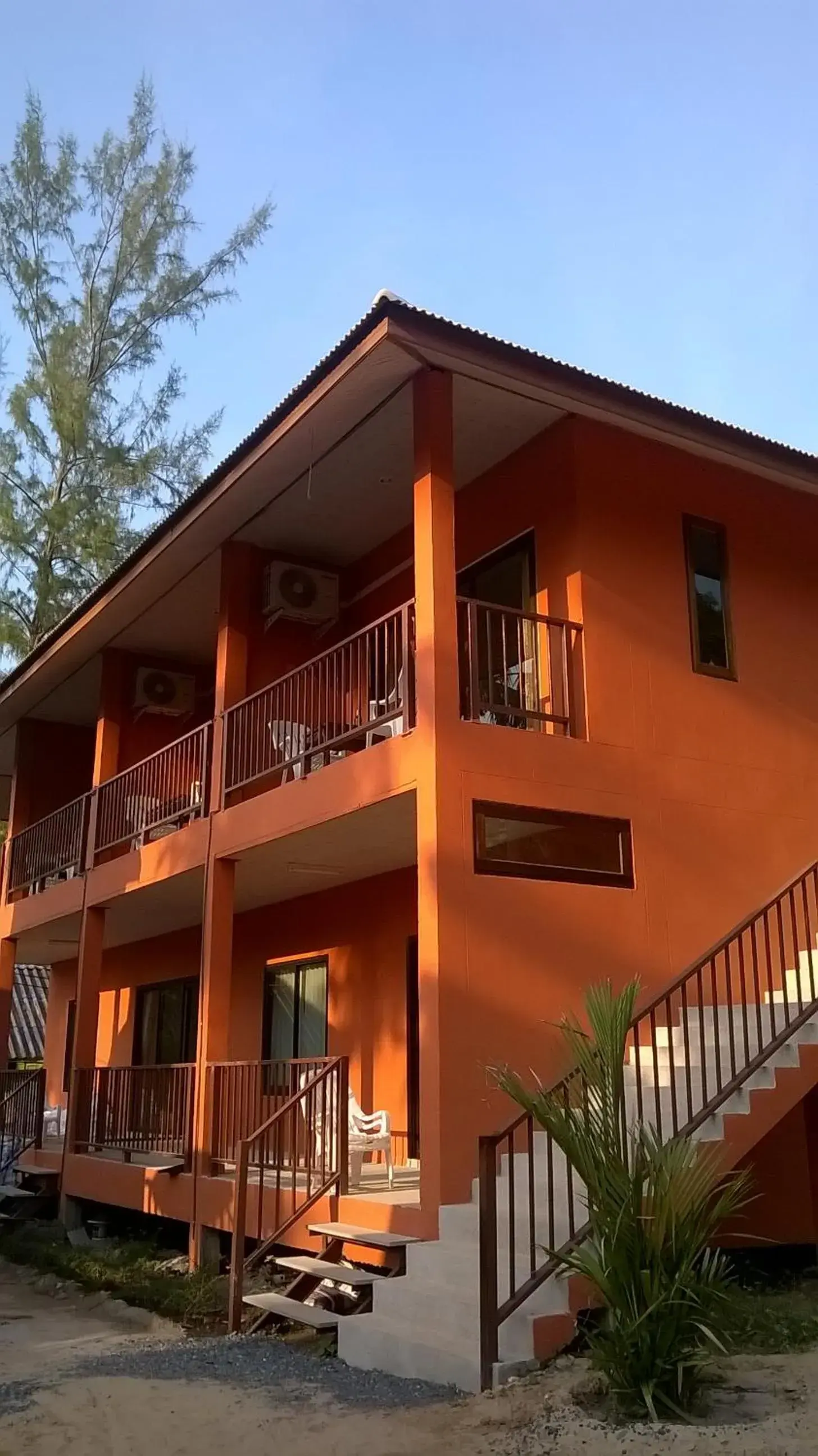 Property building in Lanta Cottage - SHA Plus Property building in Lanta Cottage - SHA Plus