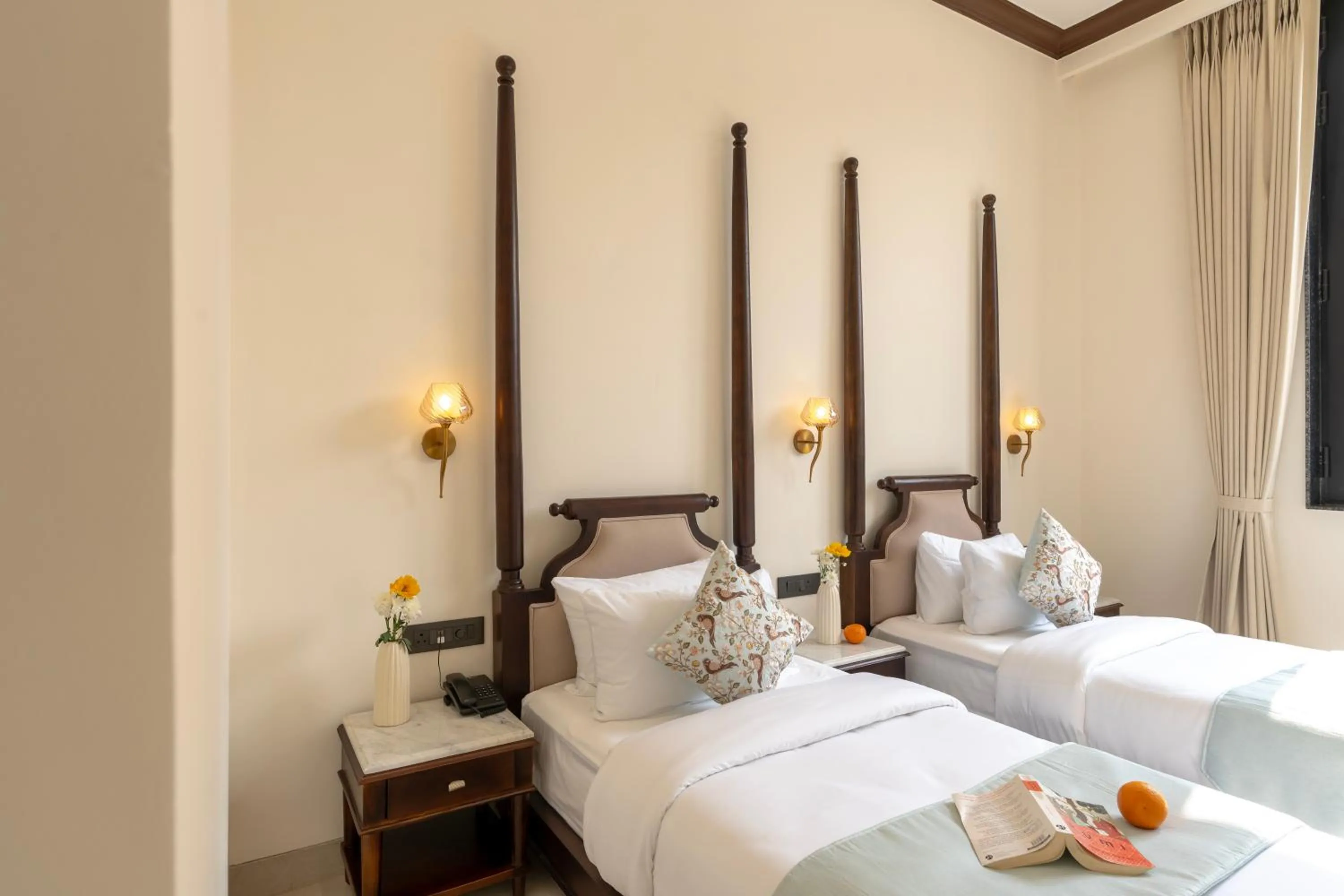 Bed in Luxuria Varanasi By Moustache