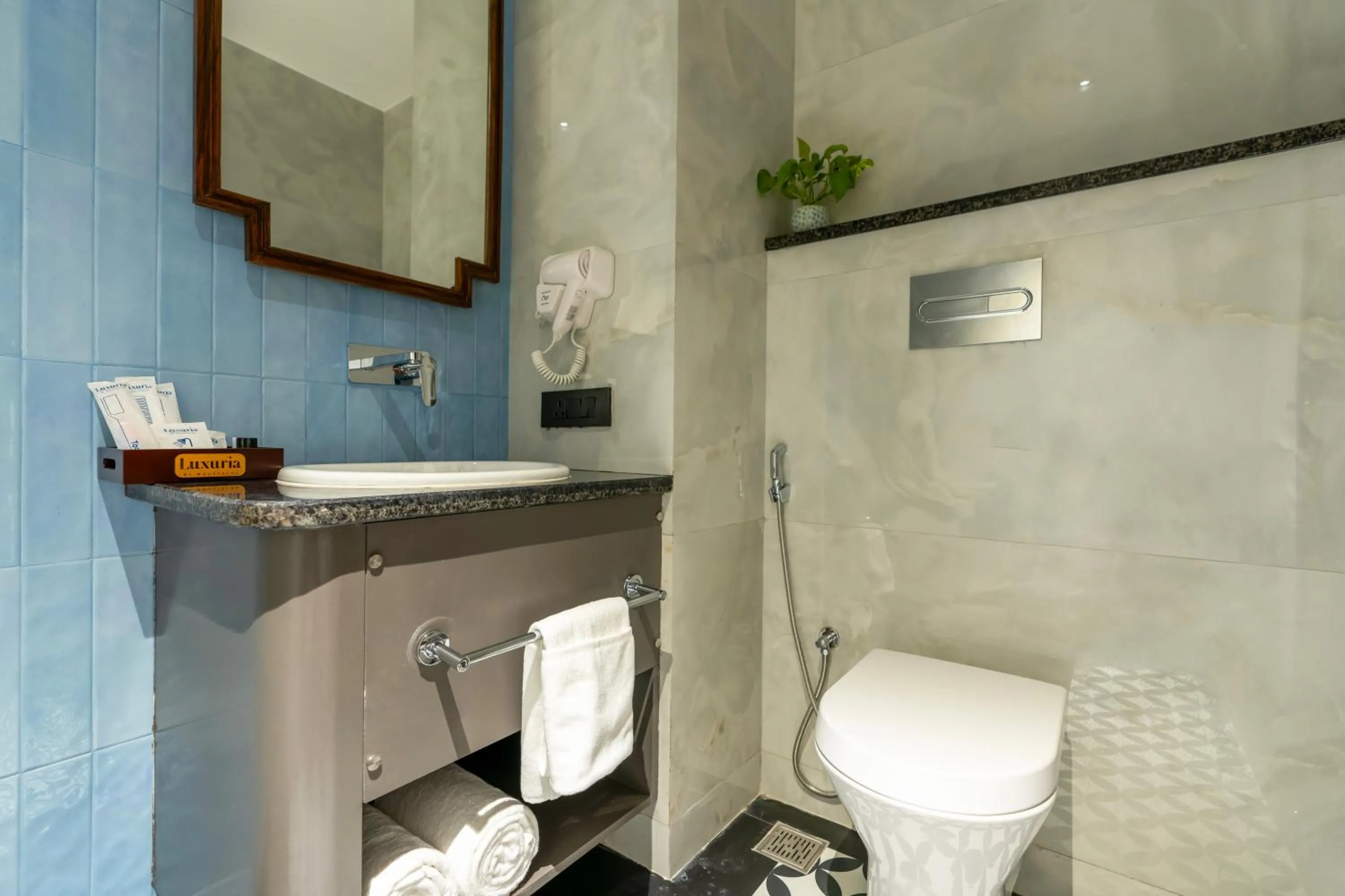 Toilet in Luxuria Varanasi By Moustache