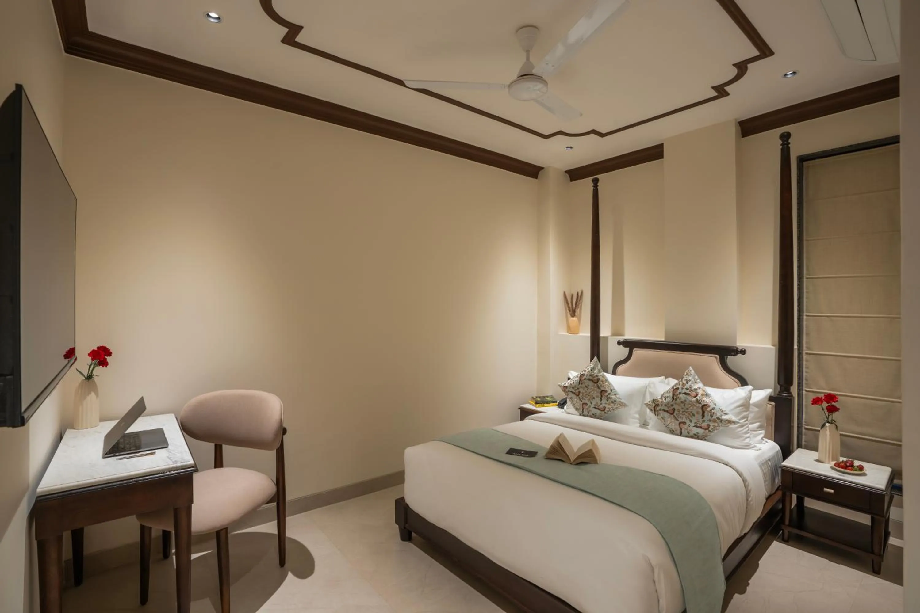 Bed in Luxuria Varanasi By Moustache