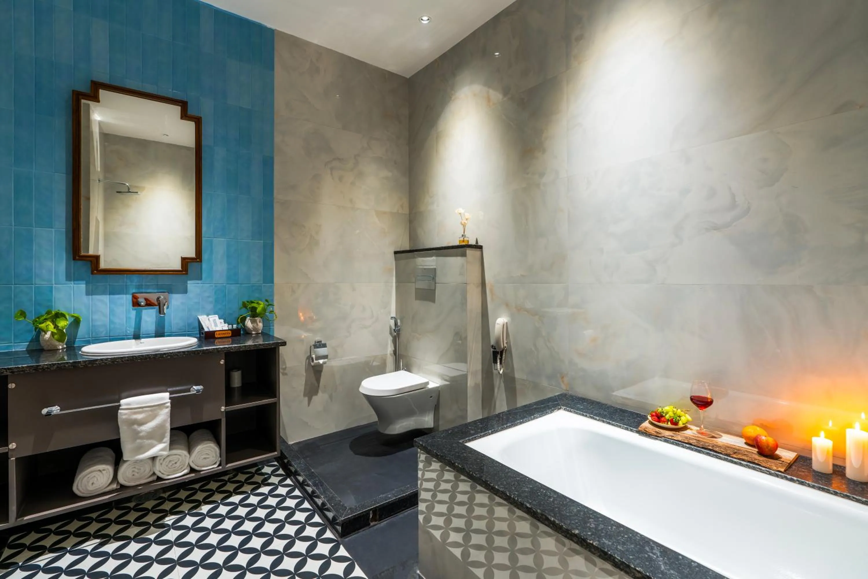 Toilet in Luxuria Varanasi By Moustache