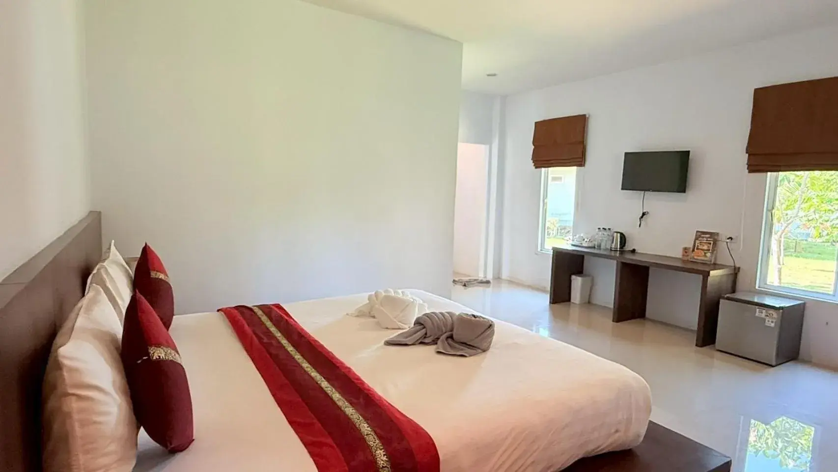 Bed in Lanta Lapaya Resort Bed in Lanta Lapaya Resort