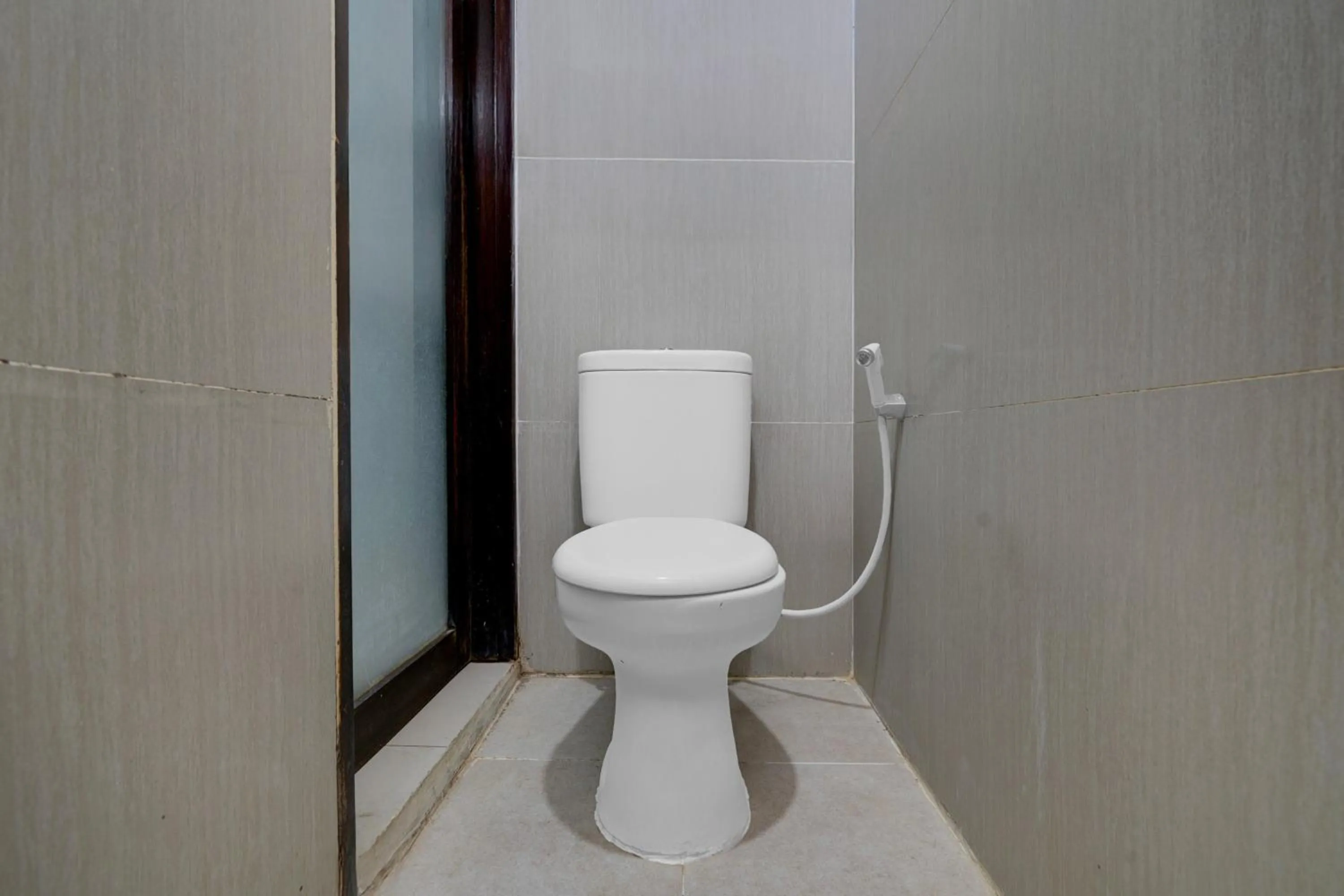 Toilet in Hotel O near Politeknik Negeri Bandung formerly Frank House