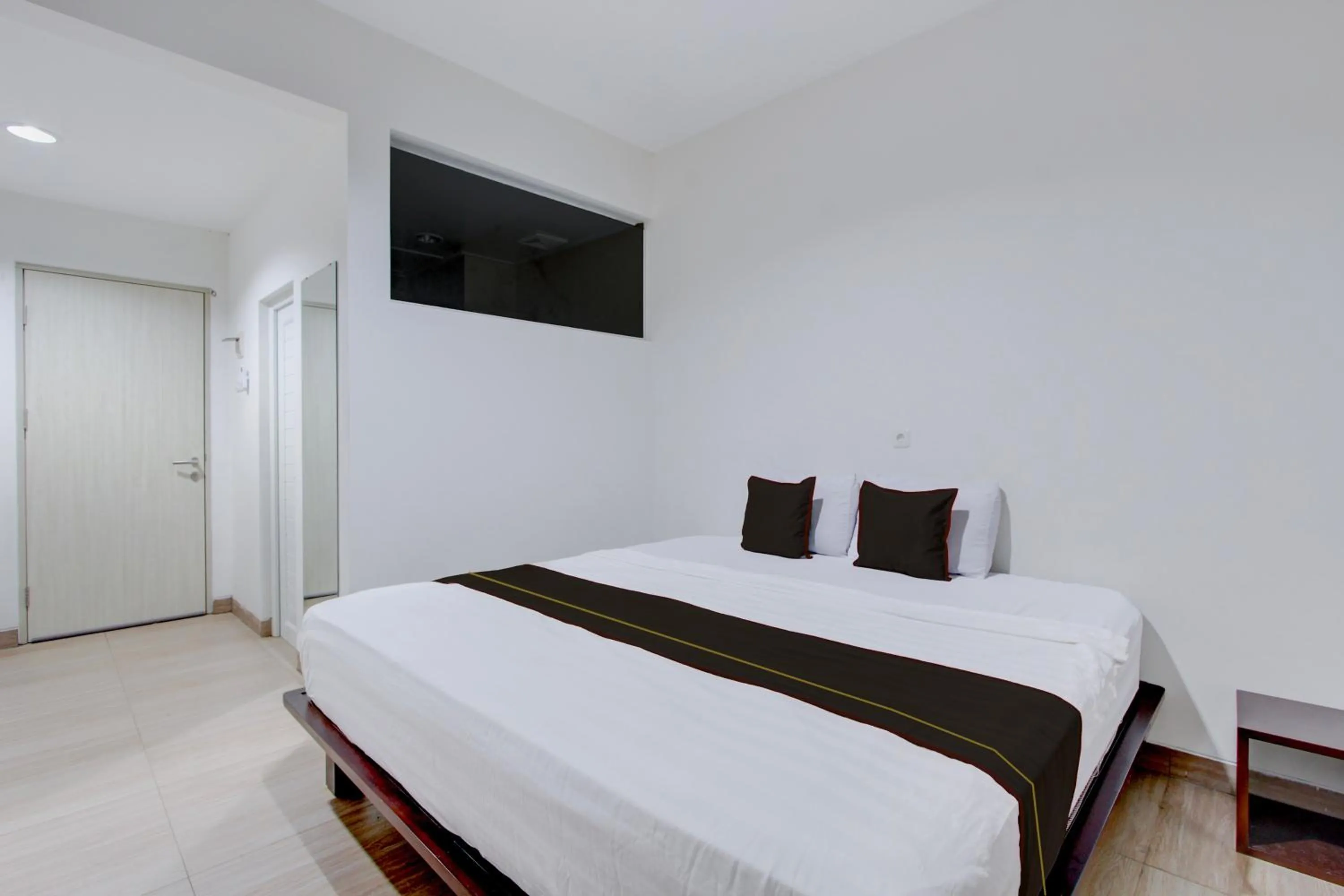 Townhouse Oak near The Park Mall Solo formerly D’Nawasena Guest House