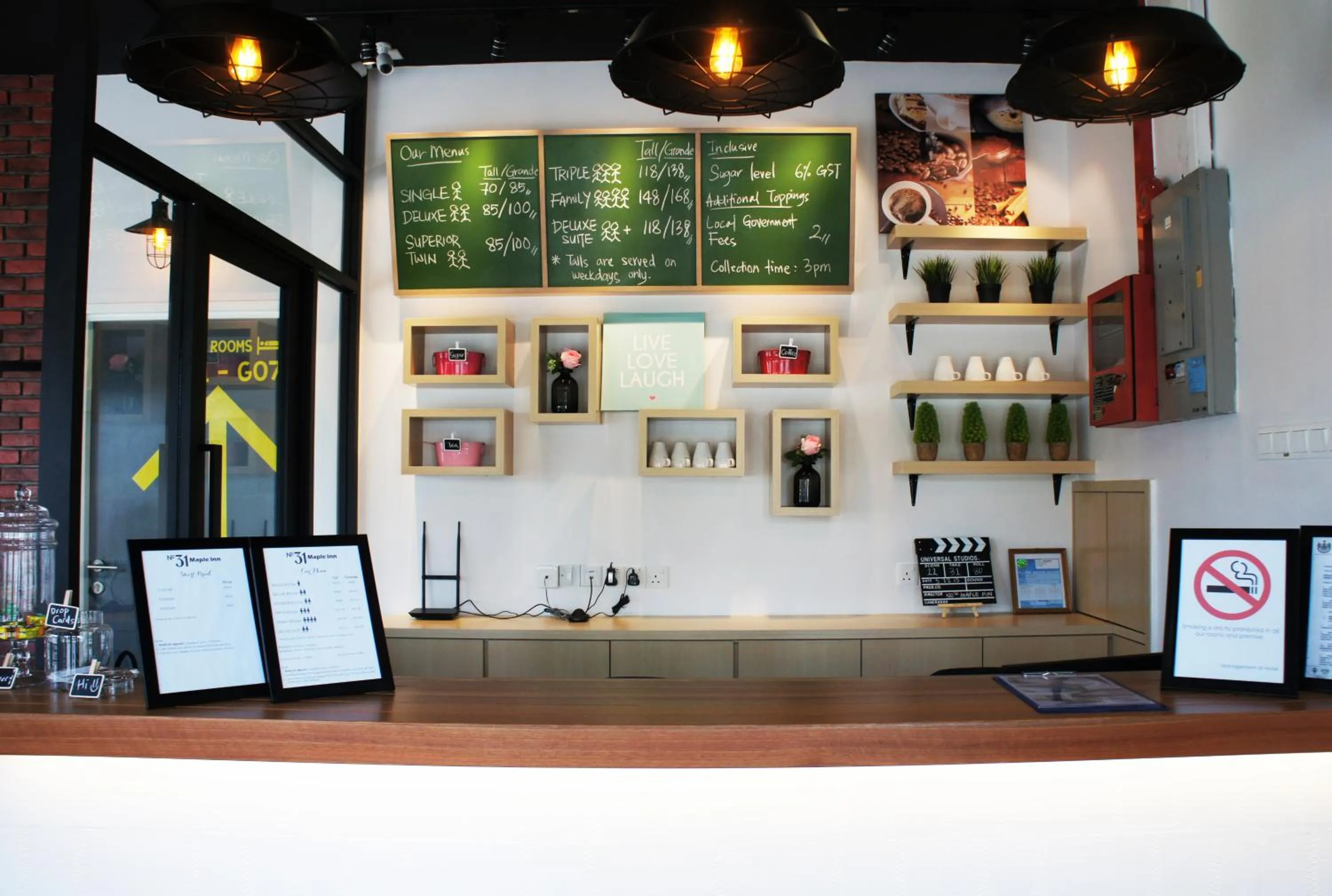 Facade/entrance in No.31 Maple Inn