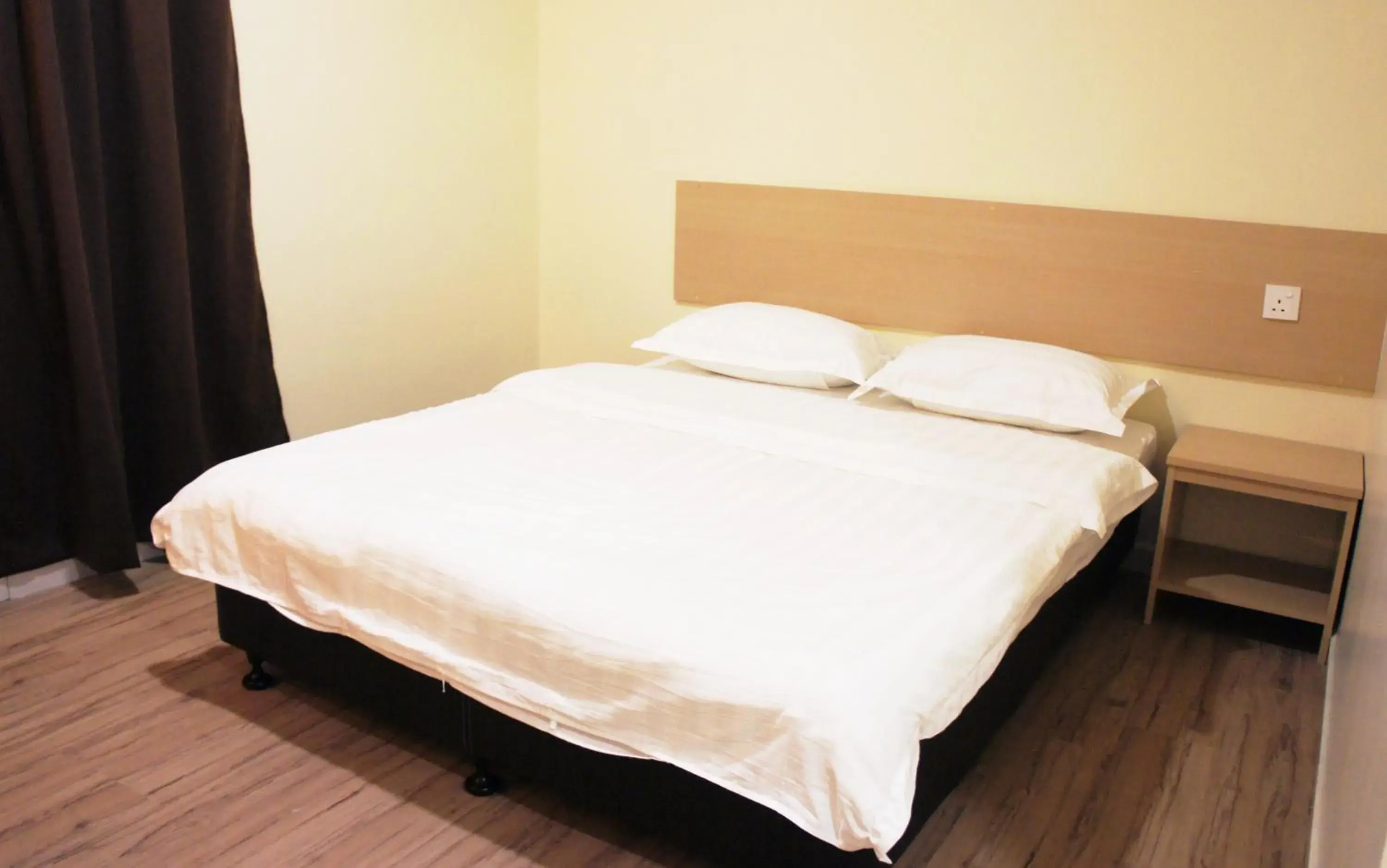 Bed in No.31 Maple Inn Bed in No.31 Maple Inn