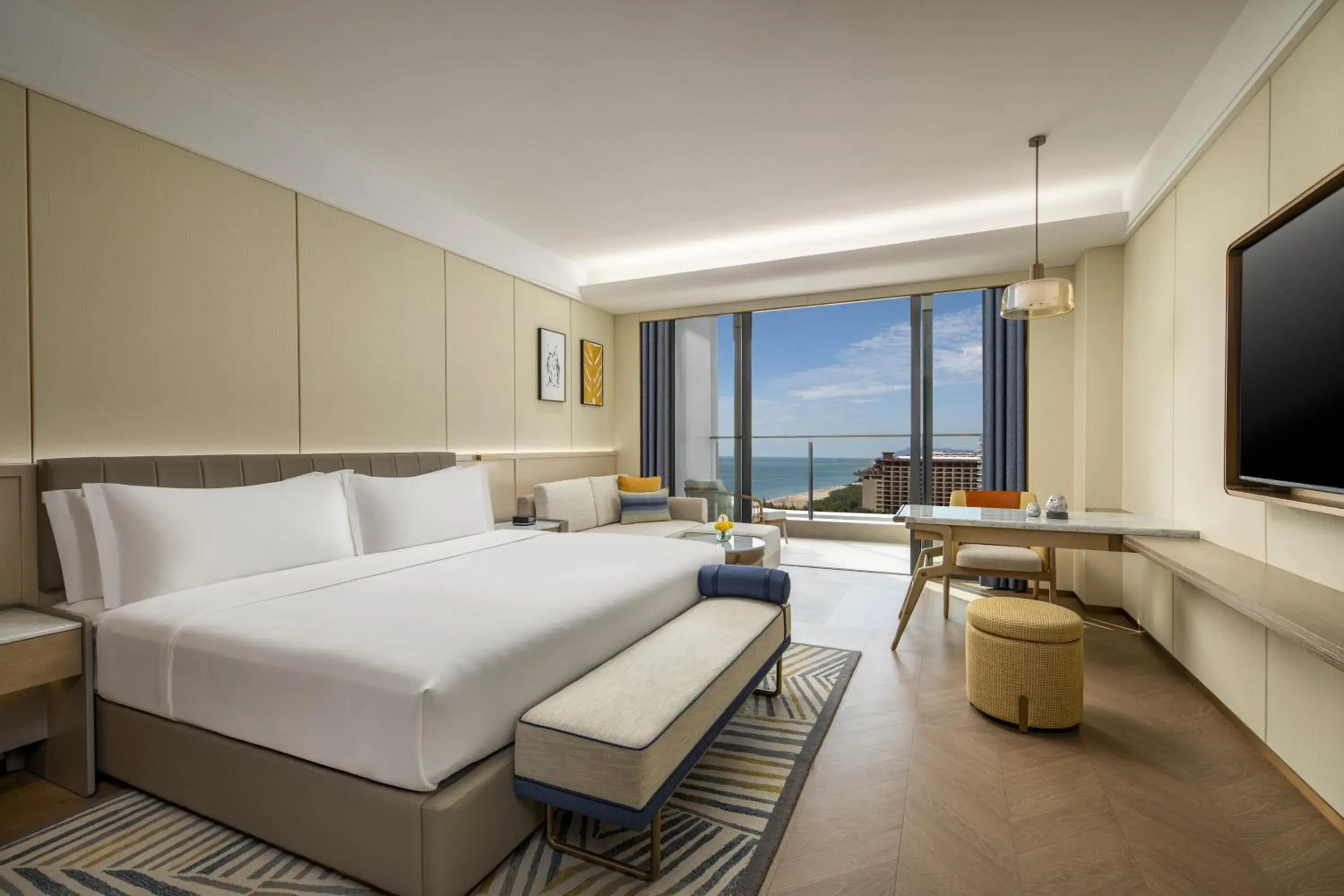 Grand King Room with Ocean View - Non-Smoking in voco Sanya Bay by IHG Grand King Room with Ocean View - Non-Smoking in voco Sanya Bay by IHG