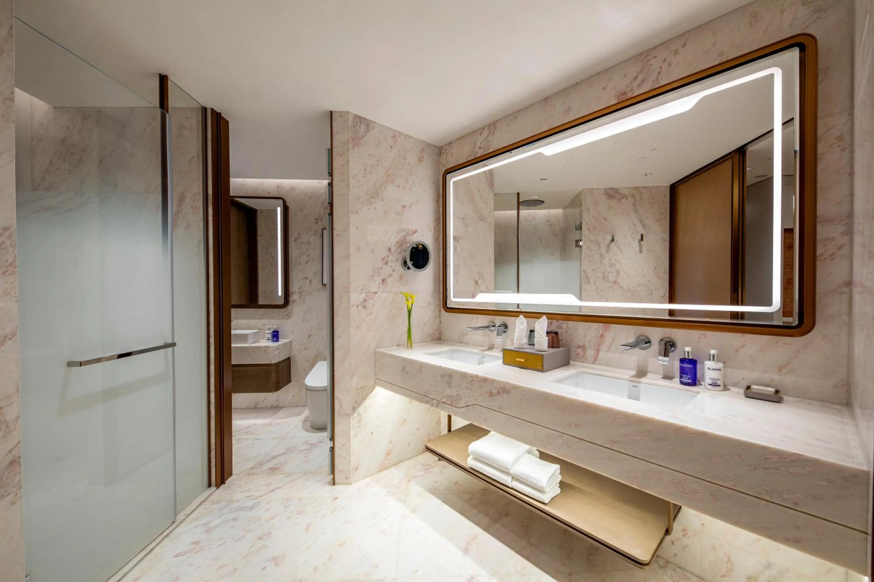 Shower in voco Sanya Bay by IHG