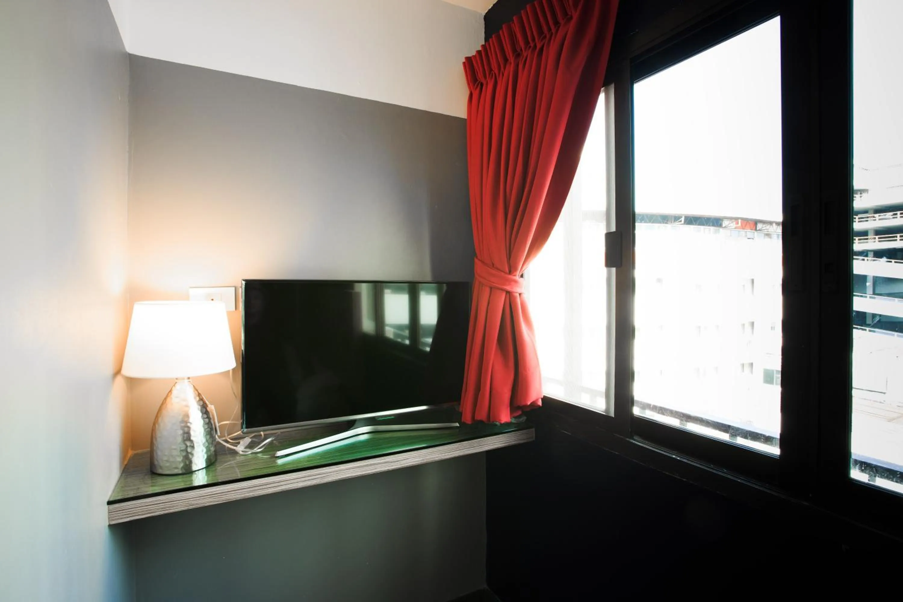 Day in Cloud 9 Lodge