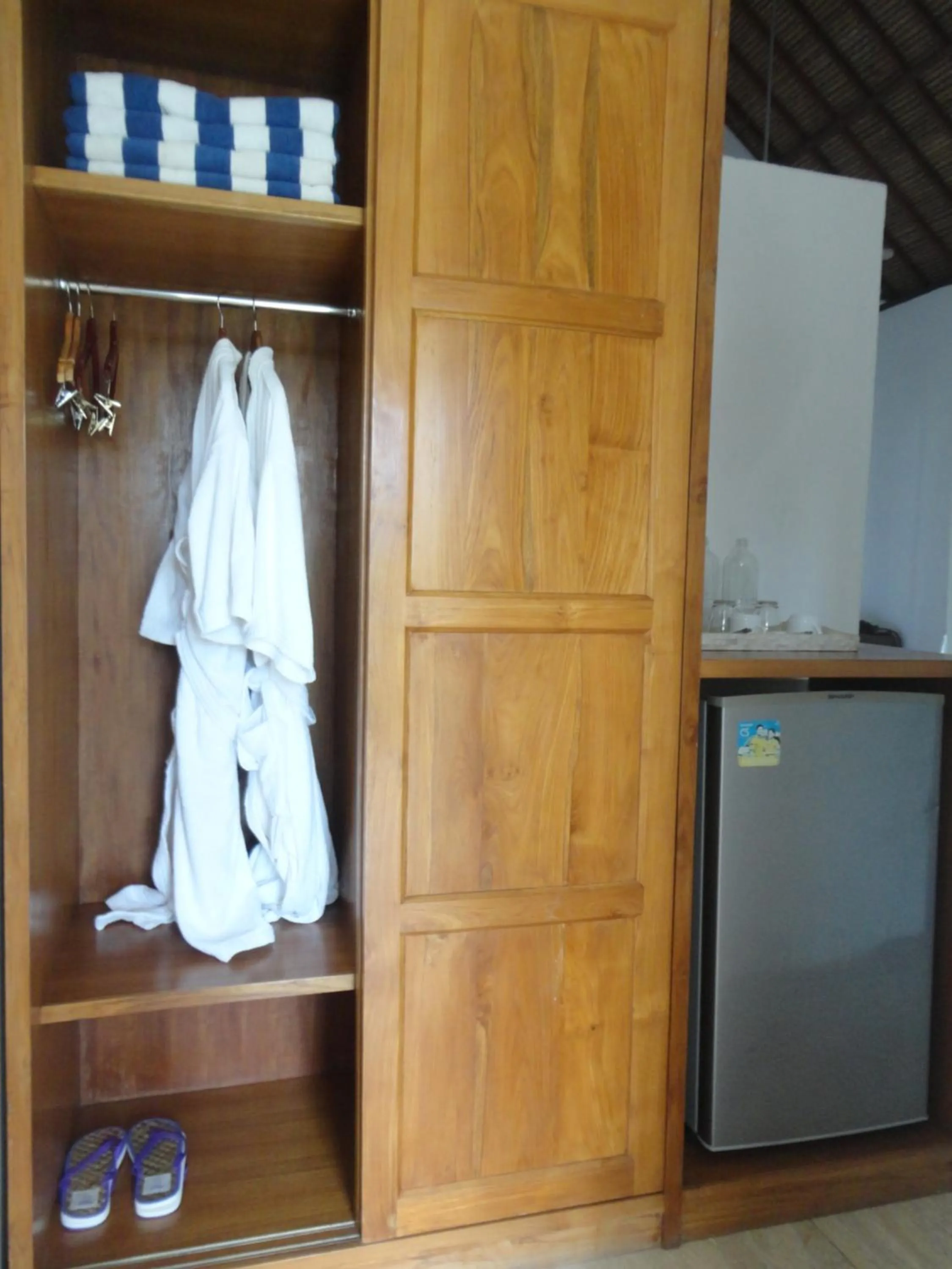 wardrobe in Anema Wellness & Resort Gili Lombok - Diving Center PADI