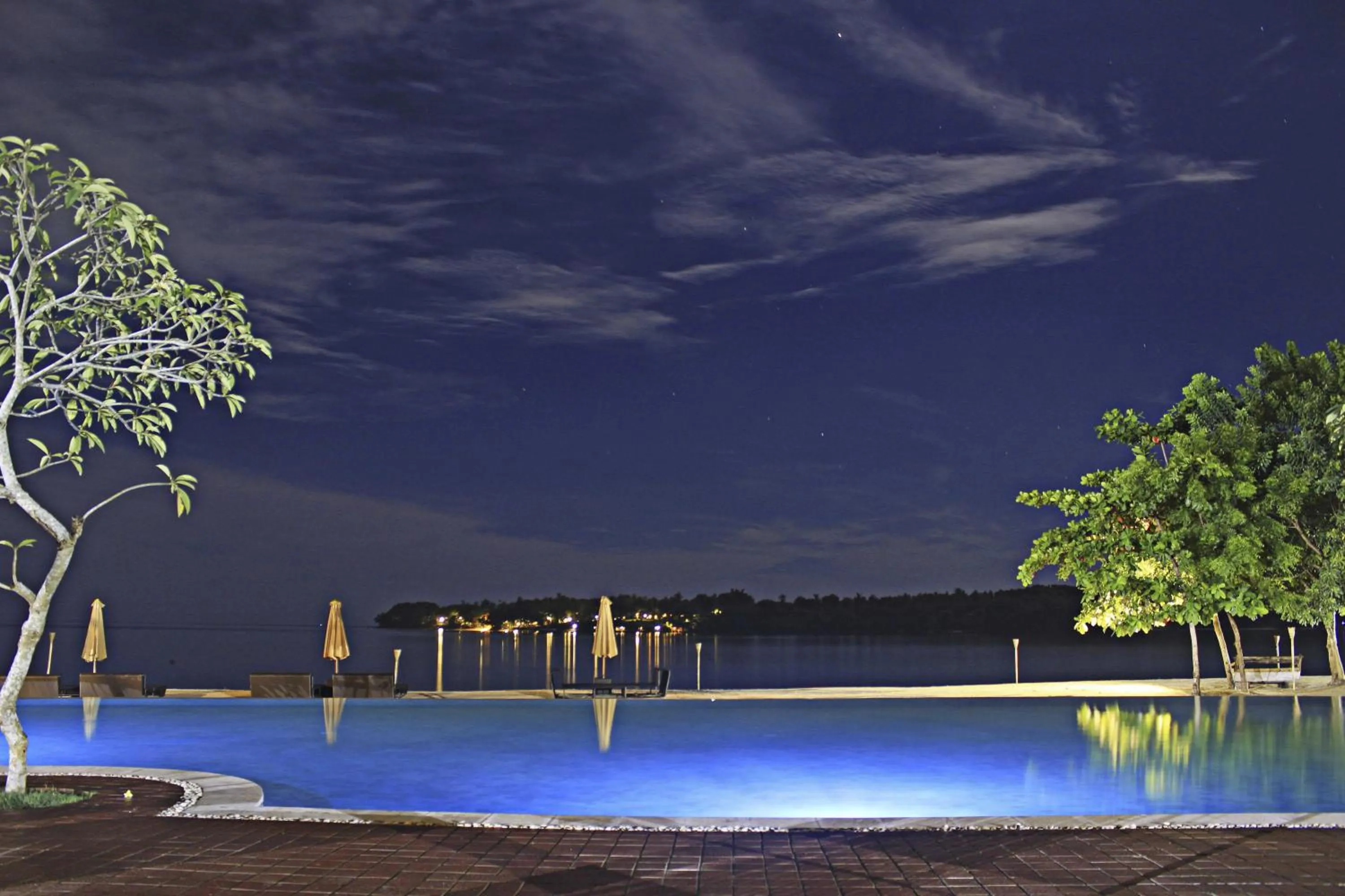 Swimming pool in Anema Wellness & Resort Gili Lombok - Diving Center PADI