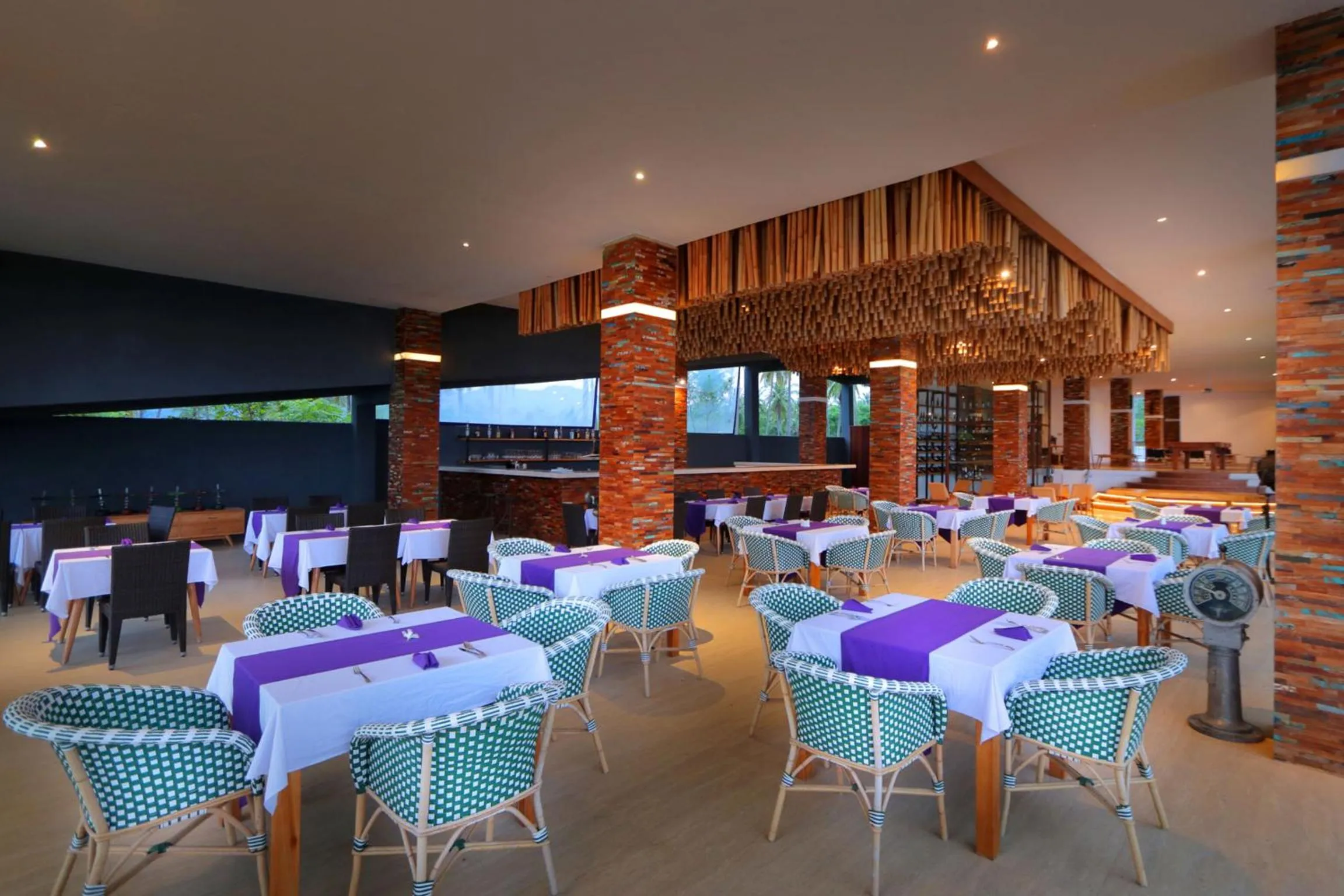 Restaurant/places to eat in Anema Wellness & Resort Gili Lombok - Diving Center PADI