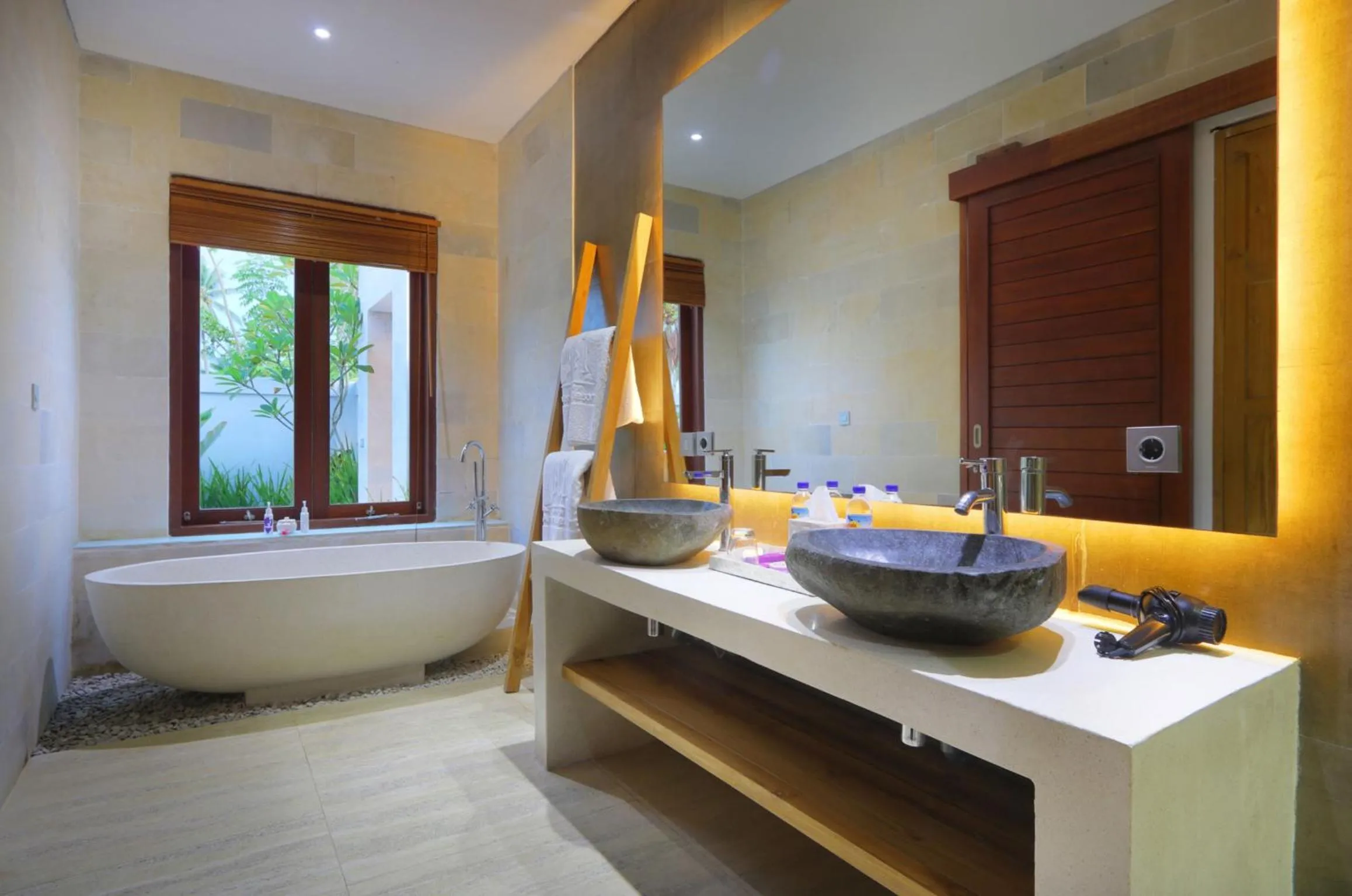 Bathroom in Anema Wellness & Resort Gili Lombok - Diving Center PADI