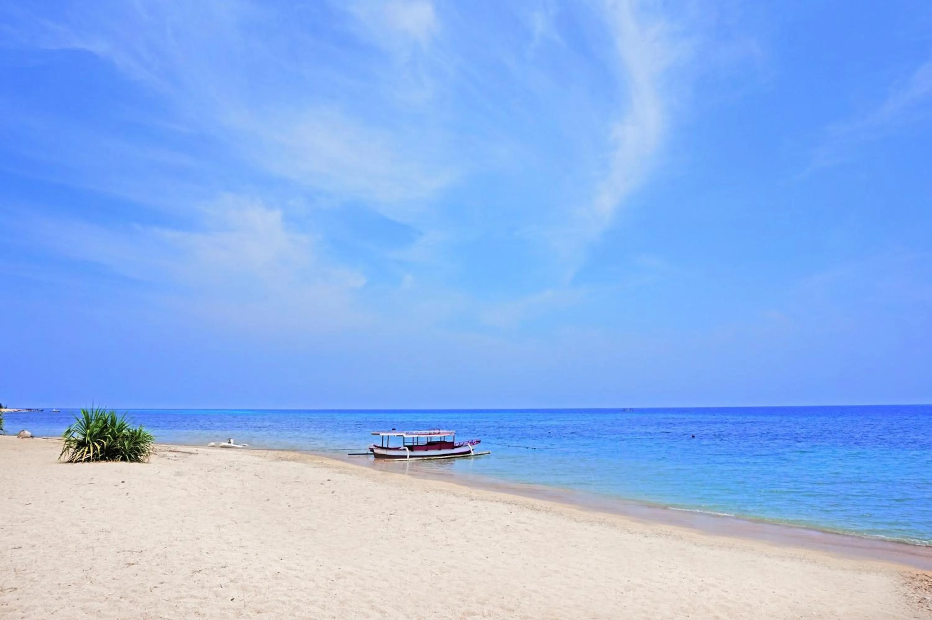 Beach in Anema Wellness & Resort Gili Lombok - Diving Center PADI