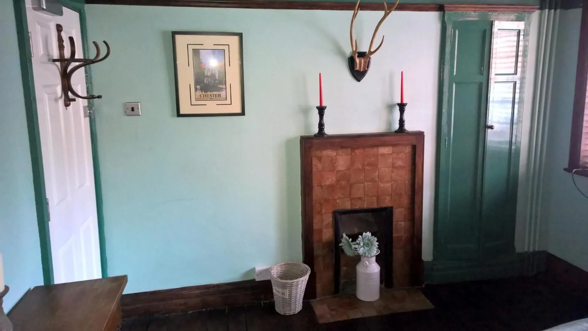 Decorative detail in Golden Eagle