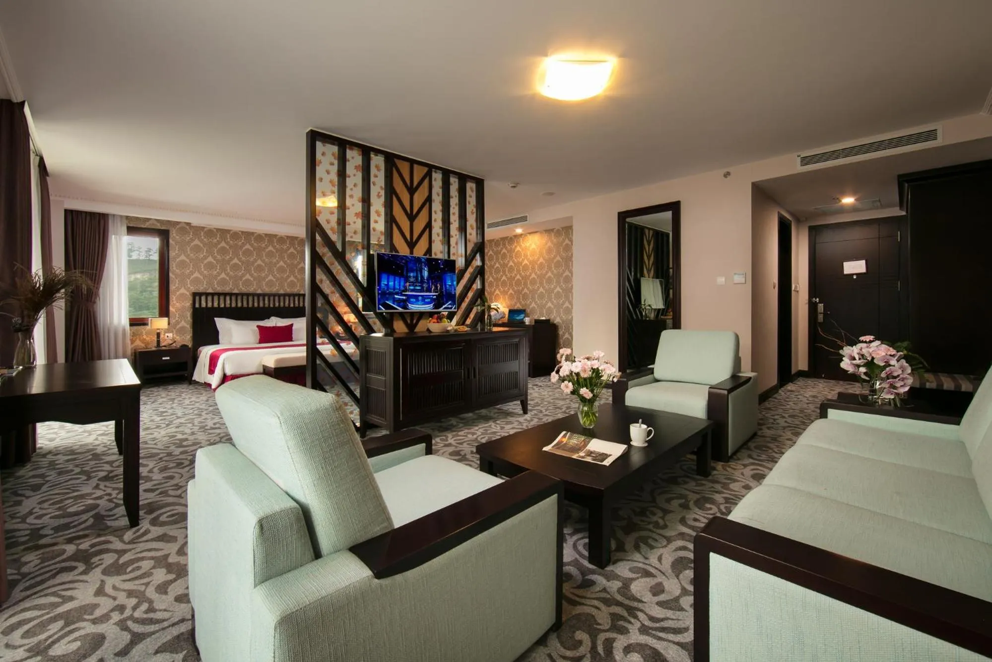 Bed in Swiss-Belresort Tuyen Lam