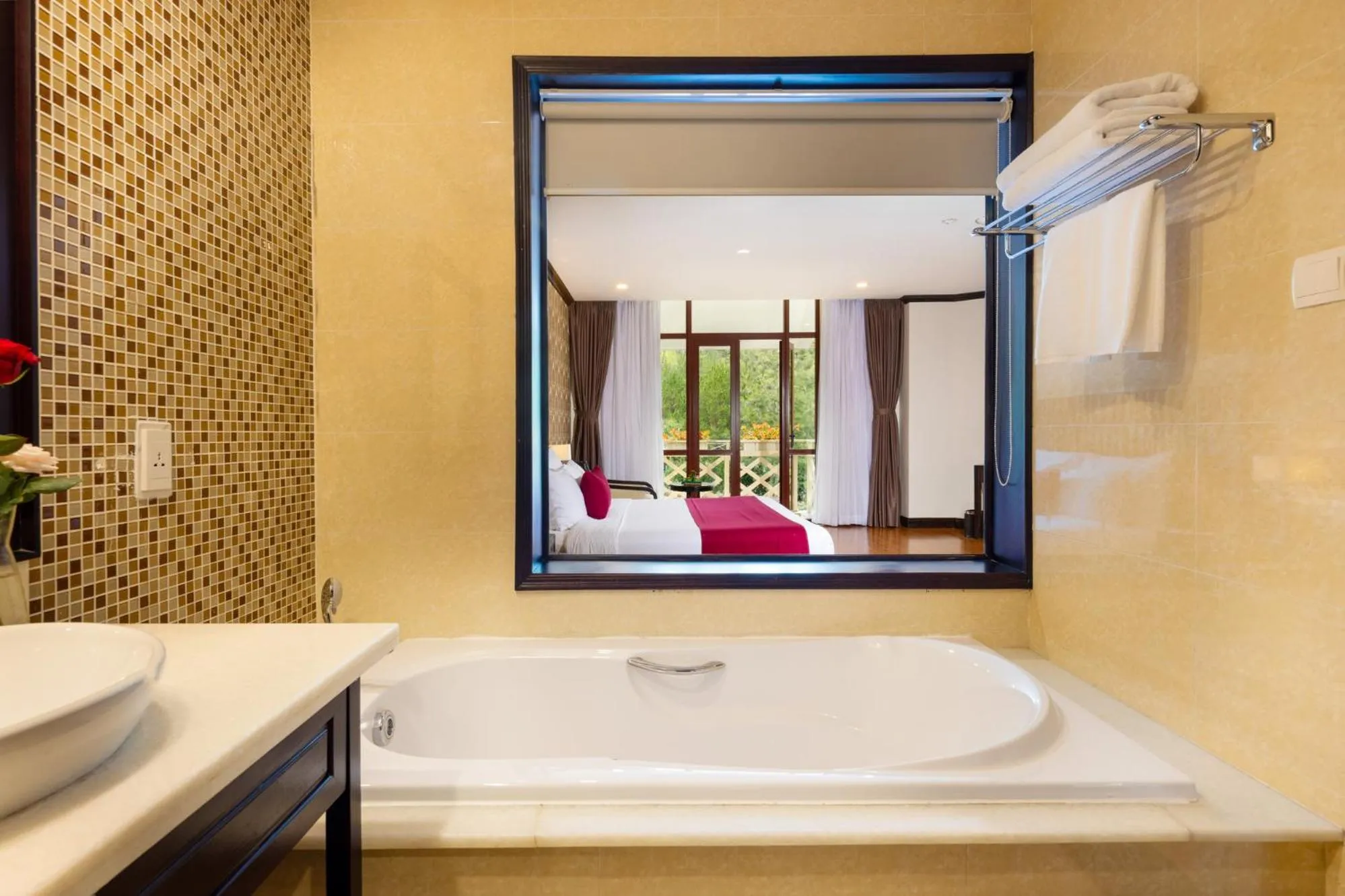 Swiss-Belresort Tuyen Lam