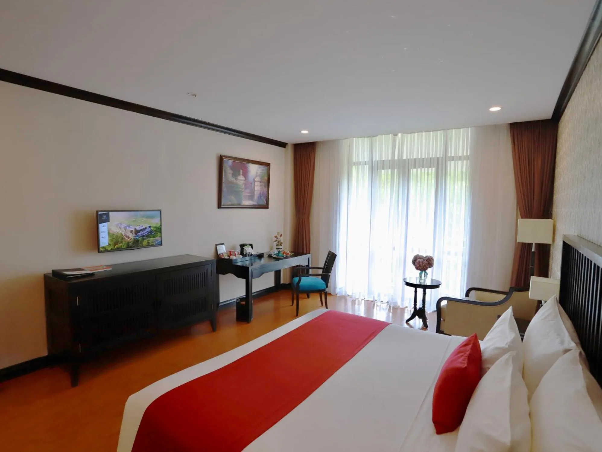 Bed in Swiss-Belresort Tuyen Lam