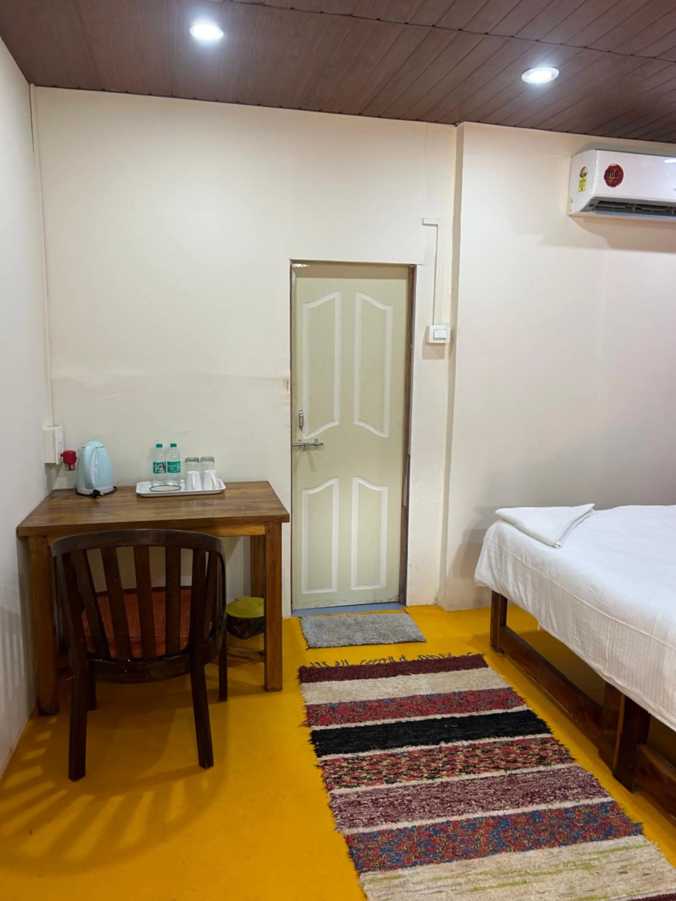 Shiva Cottages