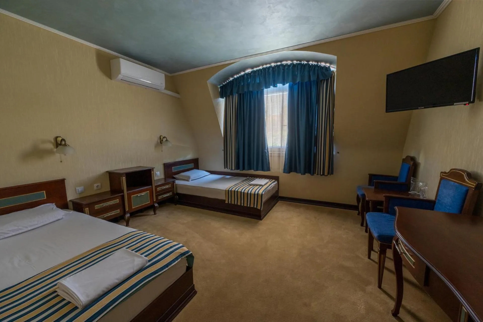 Twin Room - single occupancy in Family Hotel Lazur