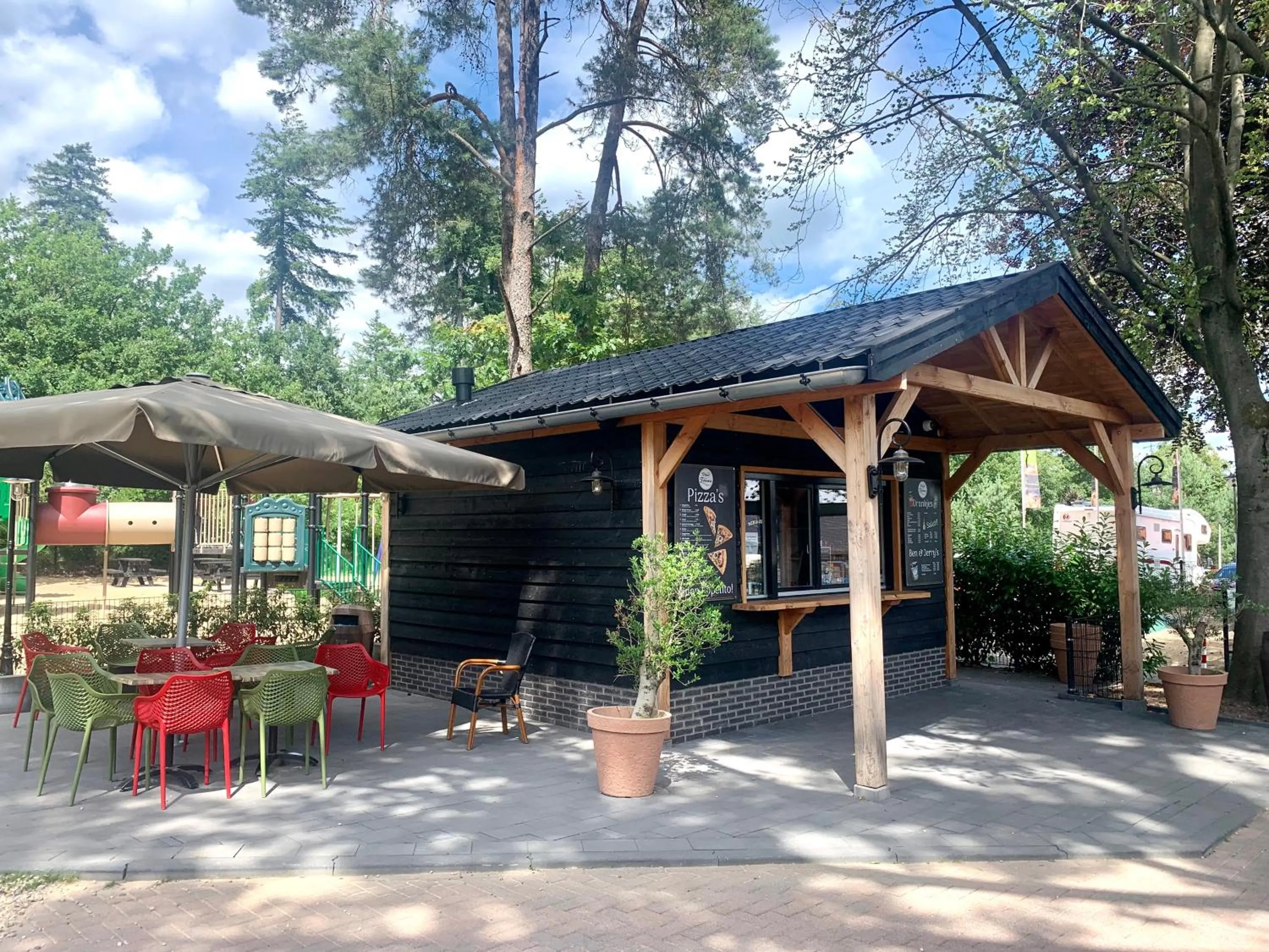Restaurant/places to eat in Sunnychalet