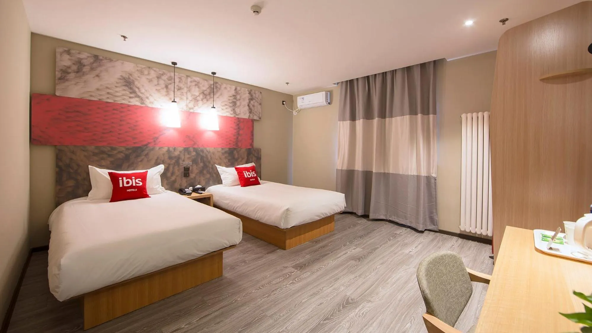 bunk bed in ibis Beijing Tiantandongmen Metro Station Hotel