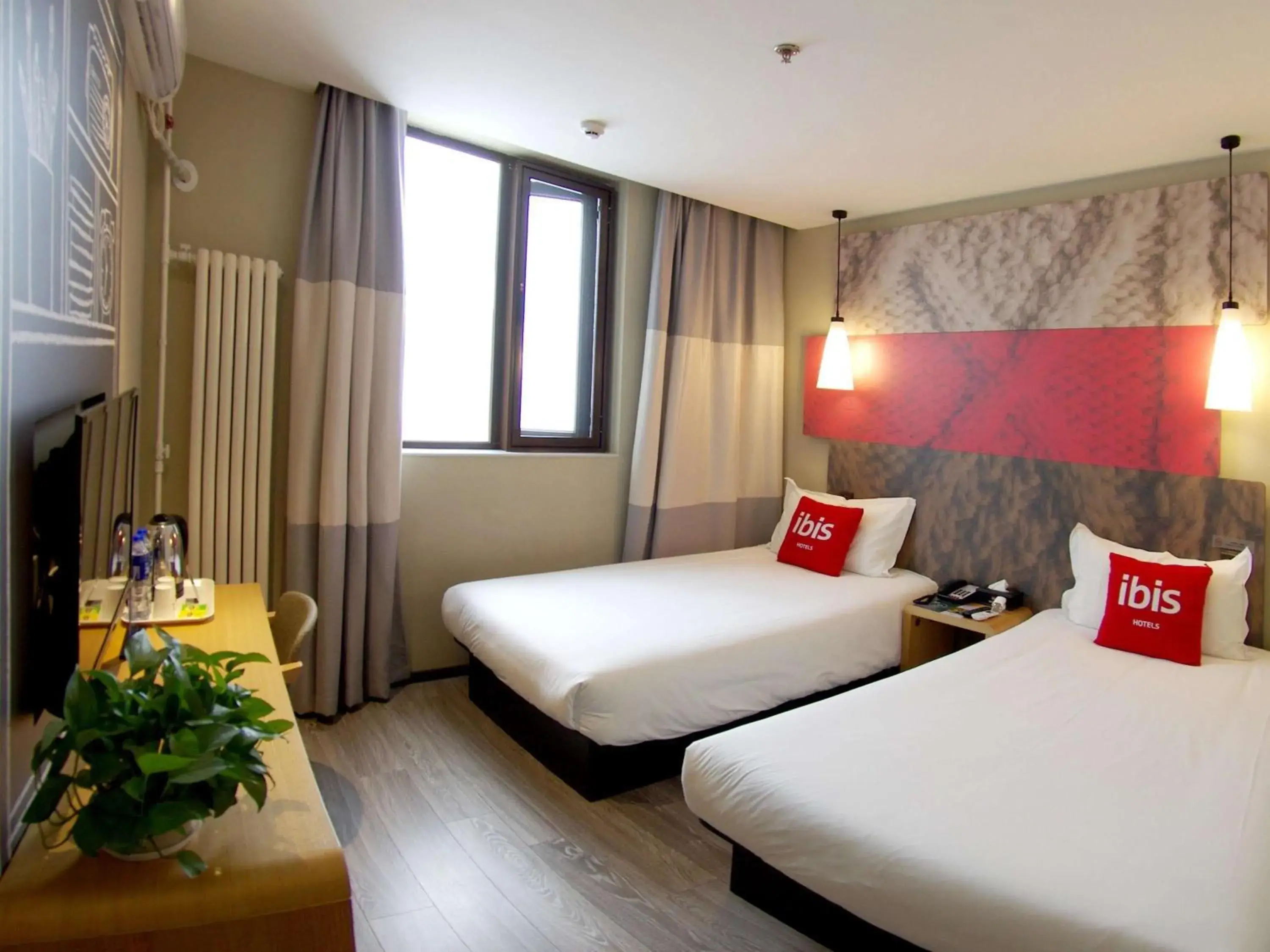 Bedroom in ibis Beijing Tiantandongmen Metro Station Hotel Bedroom in ibis Beijing Tiantandongmen Metro Station Hotel