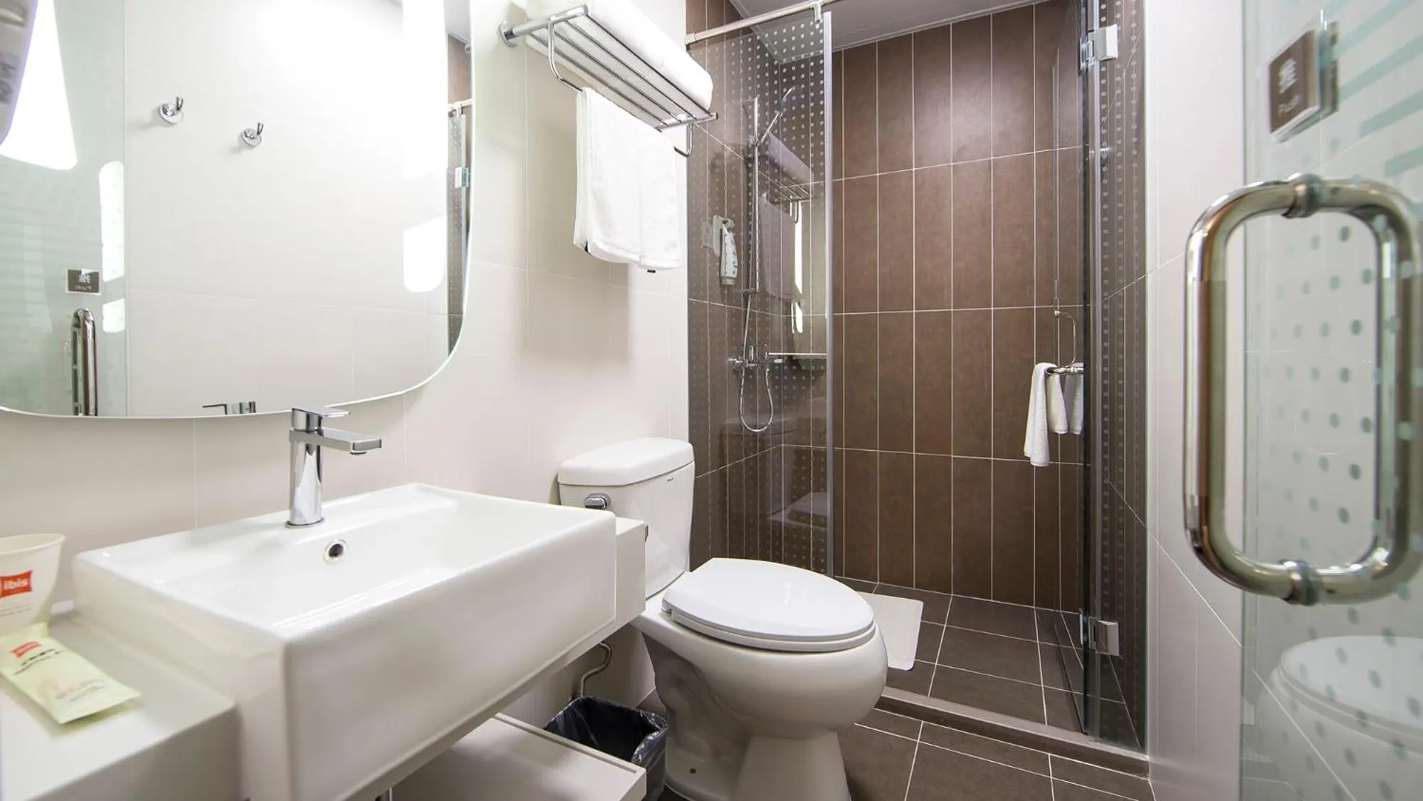 Toilet, Bathroom in ibis Beijing Tiantandongmen Metro Station Hotel