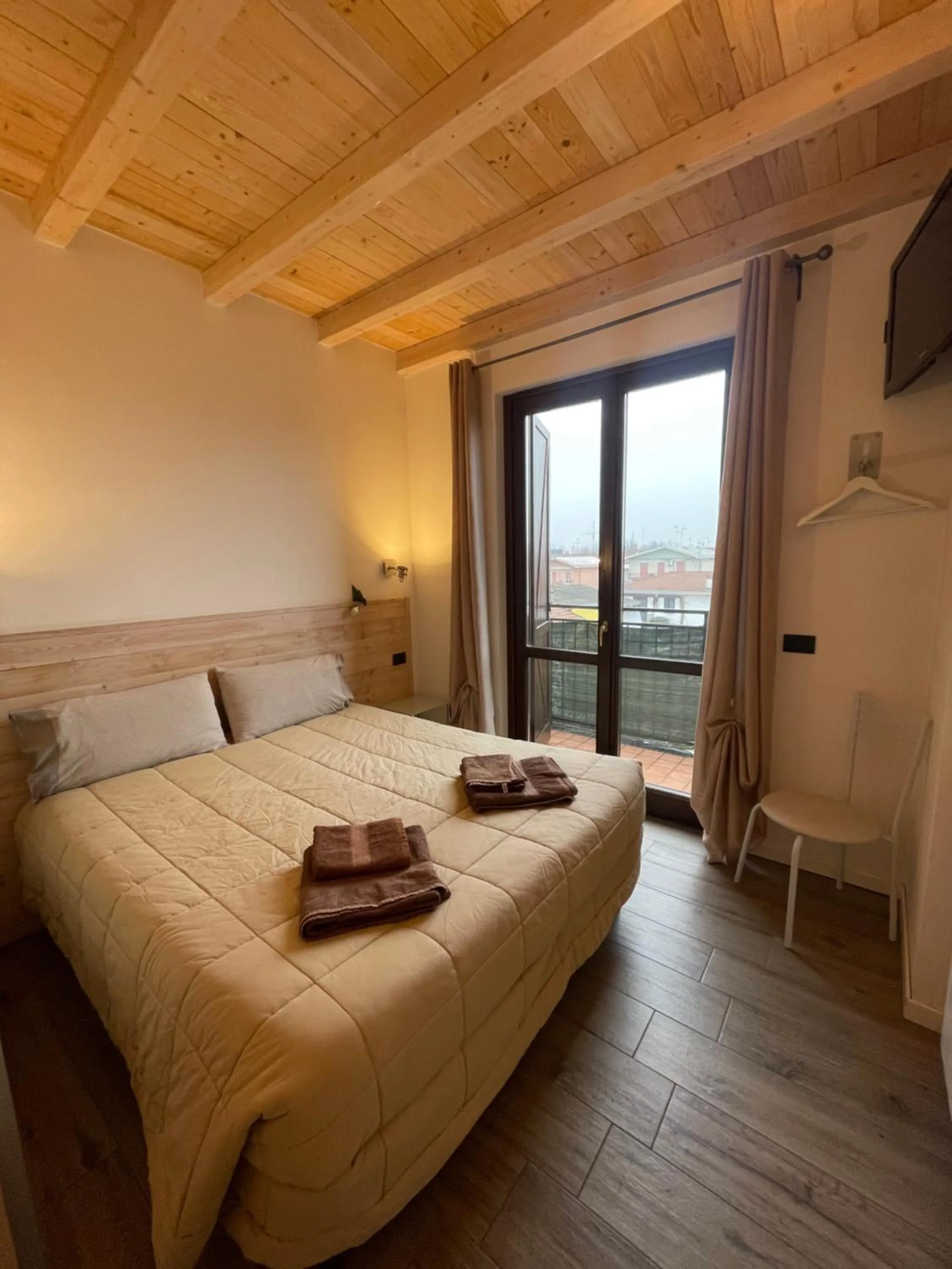 Bed in Homely - Malpensa & Fiere Milano