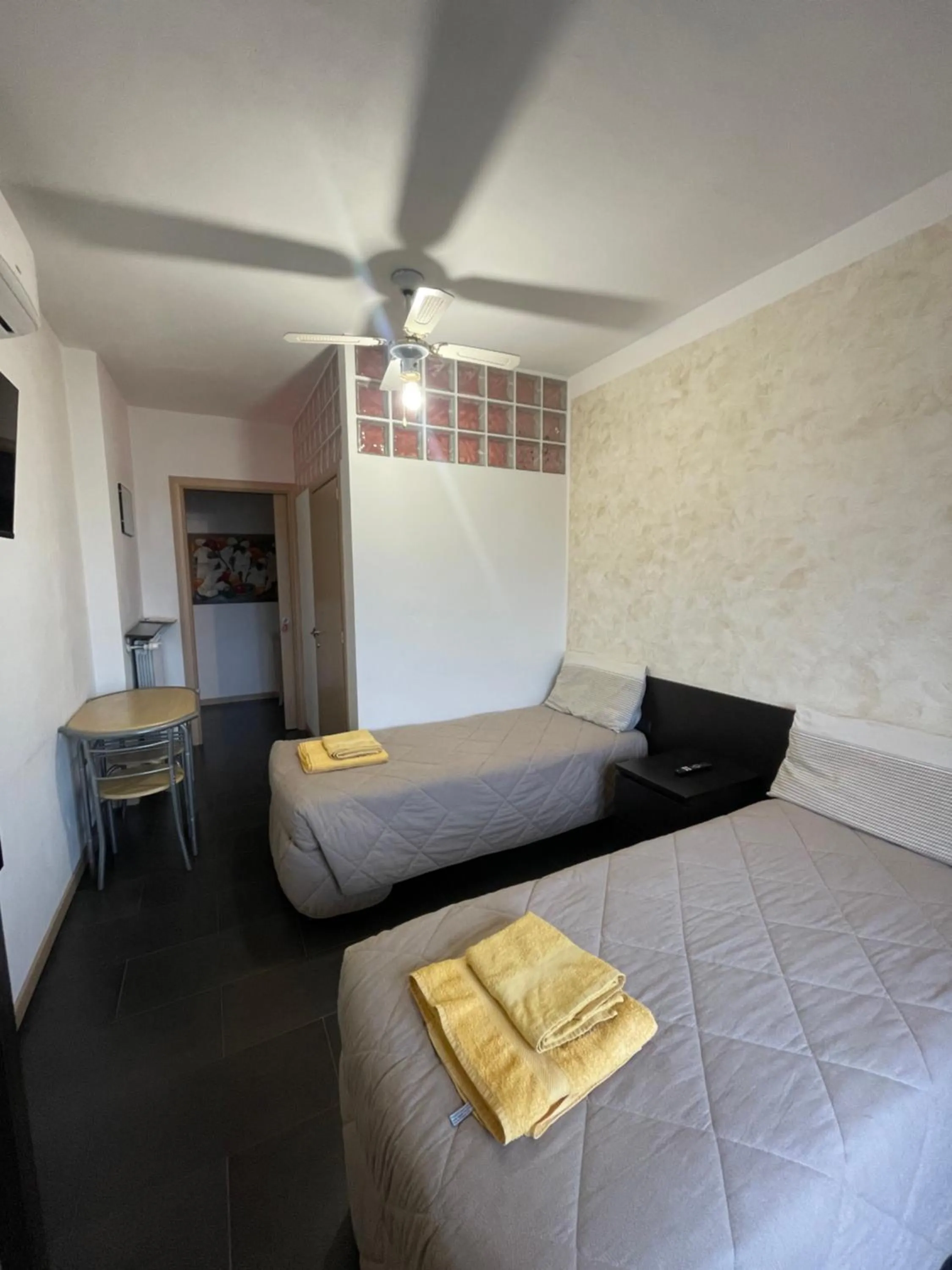 Bed in Homely - Malpensa & Fiere Milano