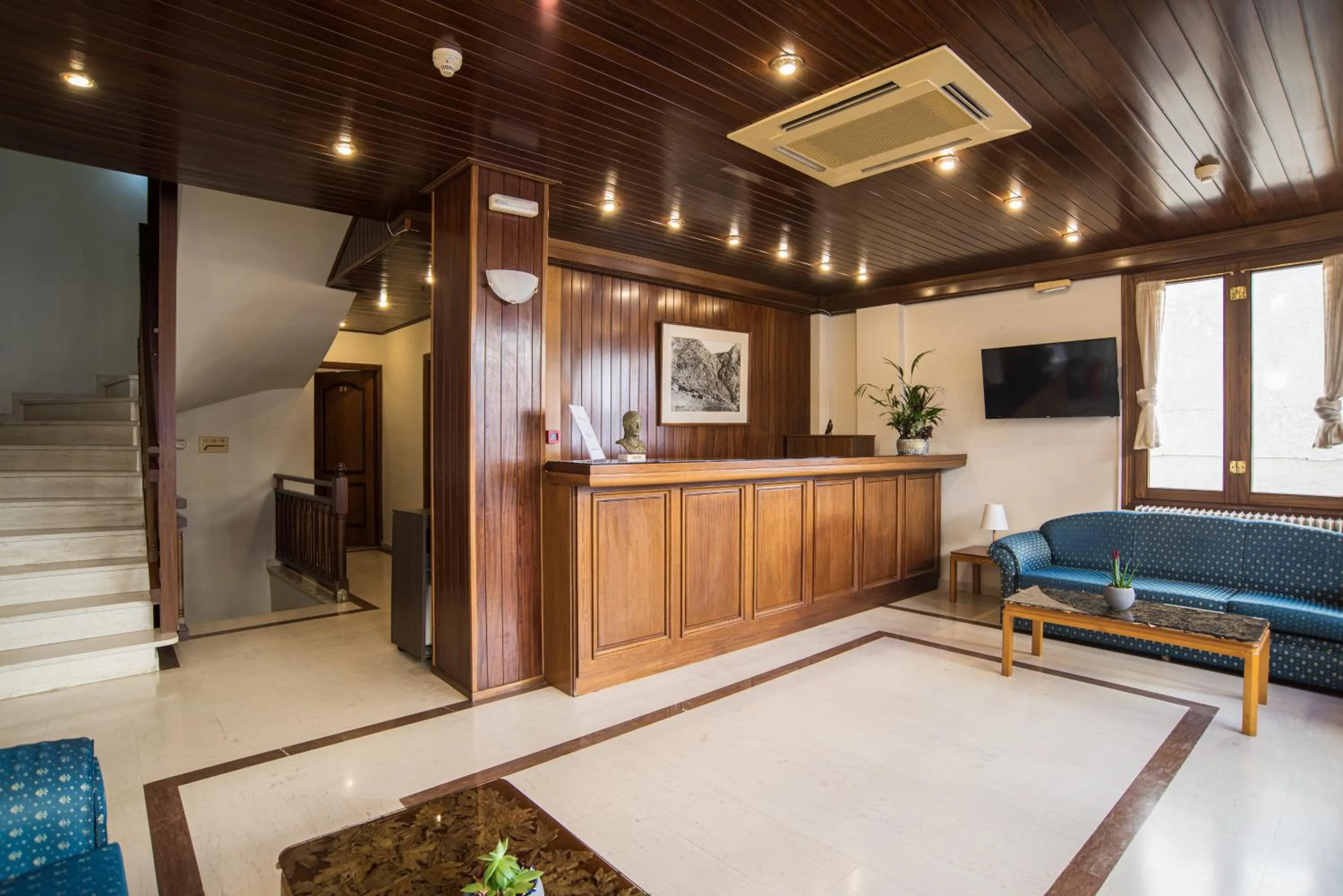 Lobby or reception in Hotel Villa Apollonia Delphi