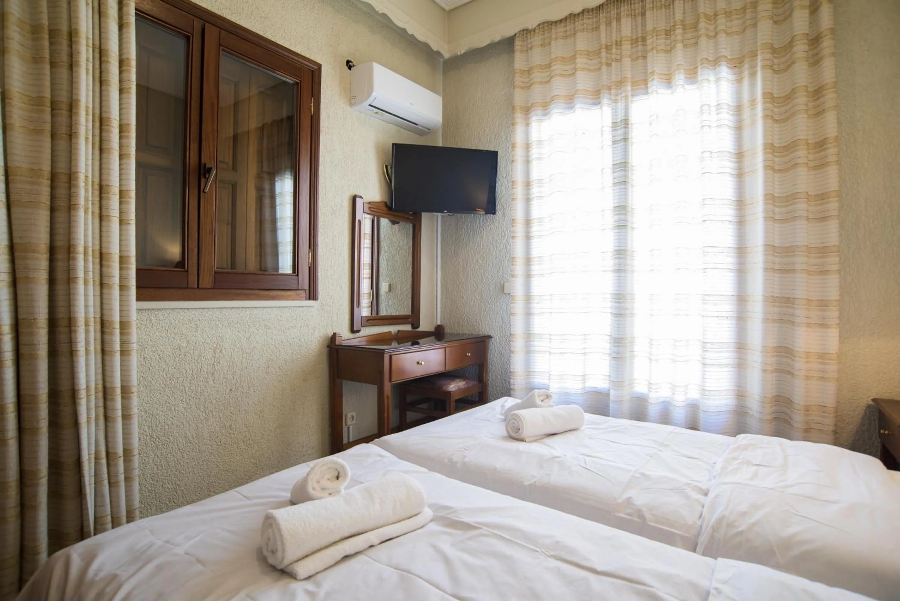 Bed in Hotel Villa Apollonia Delphi