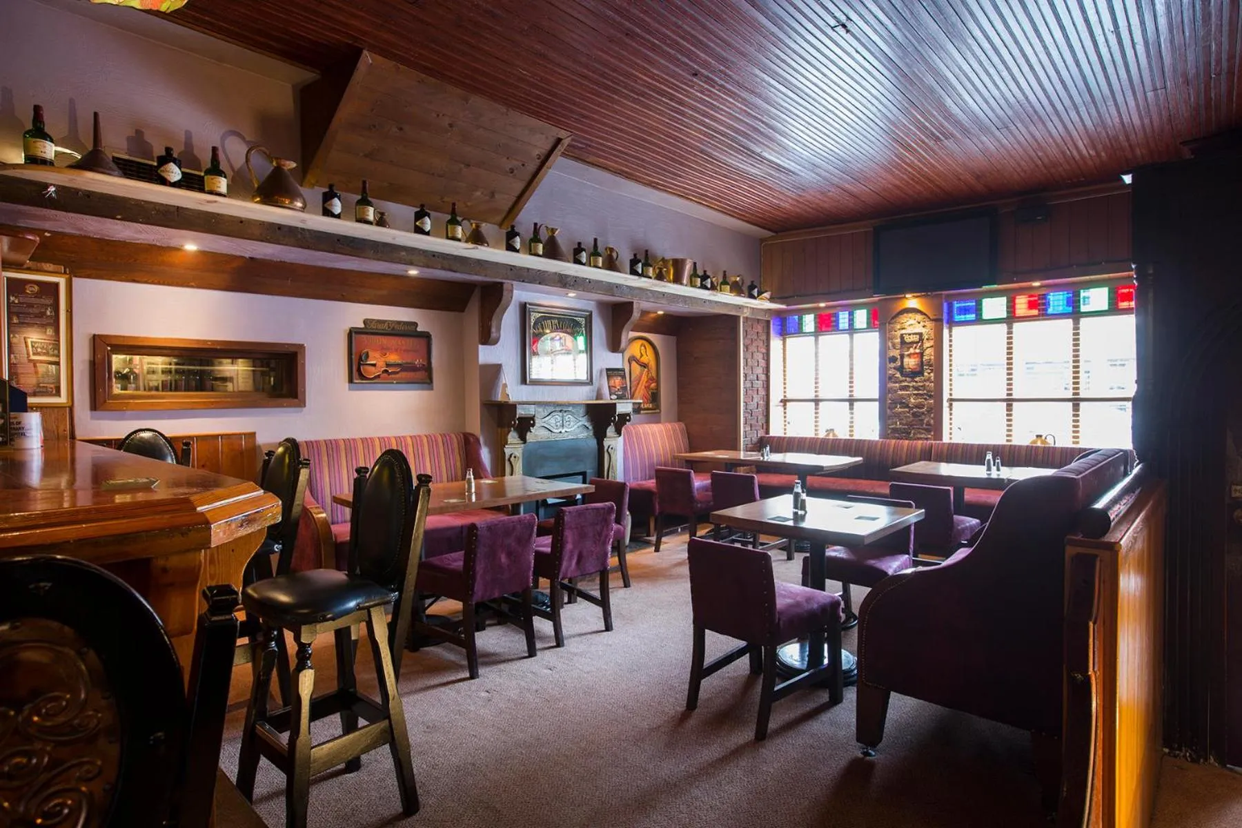 Lounge or bar in Mulcahys