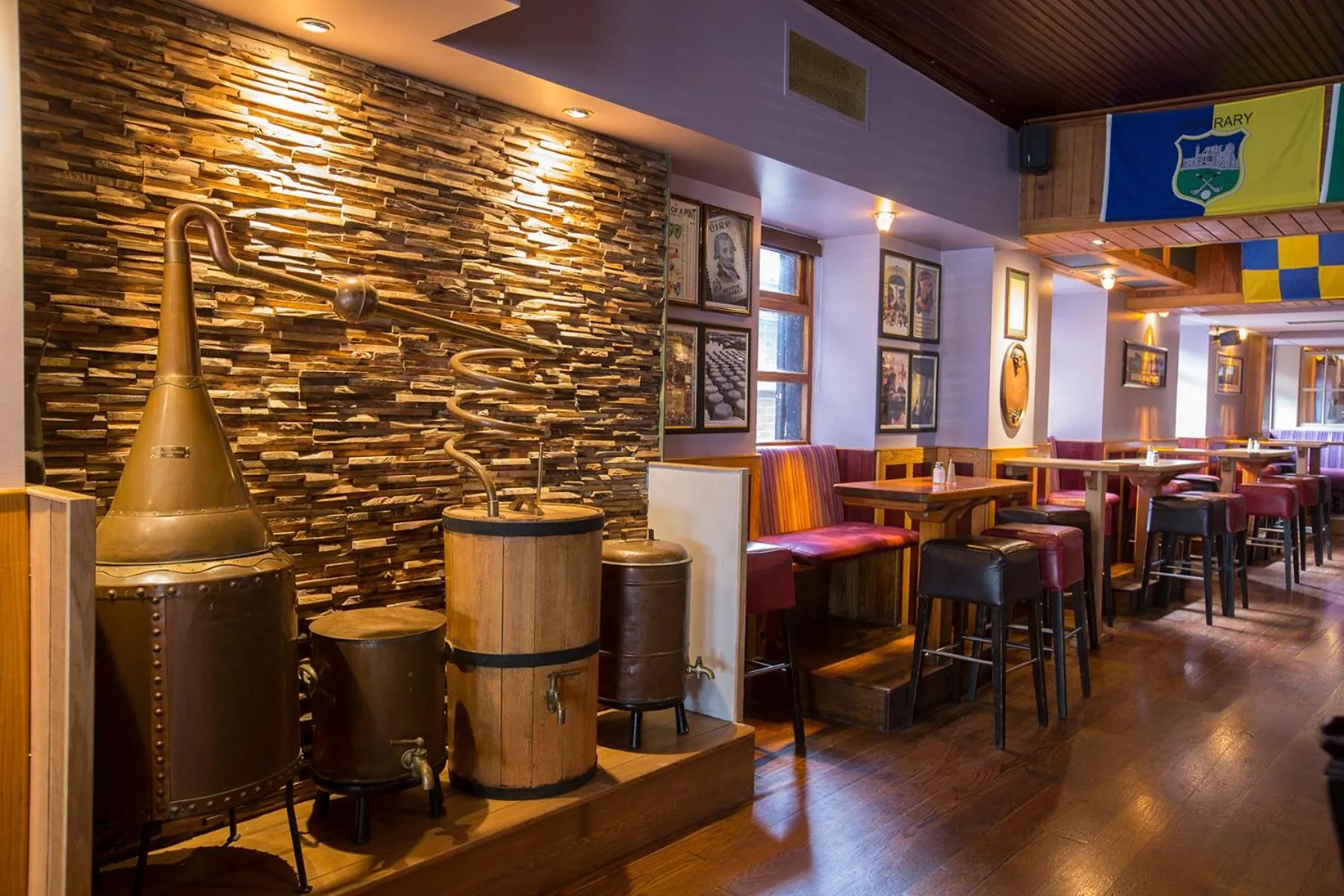 Lounge or bar in Mulcahys