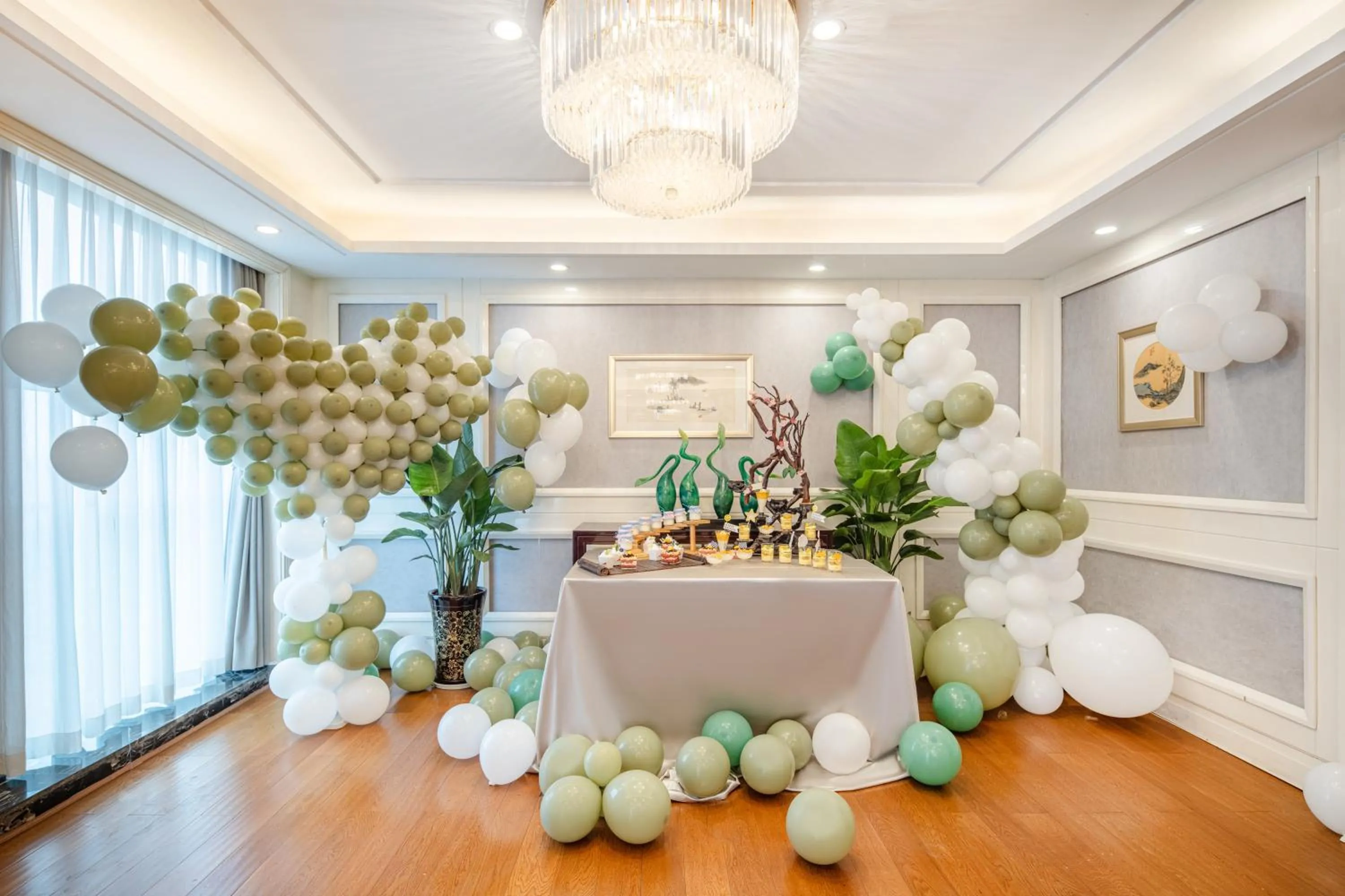 Deyang Celebrity Hotel