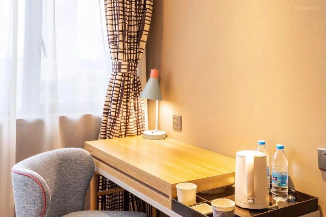 Home Inn Nanjing Railway Station Xiaoshi Metro Station