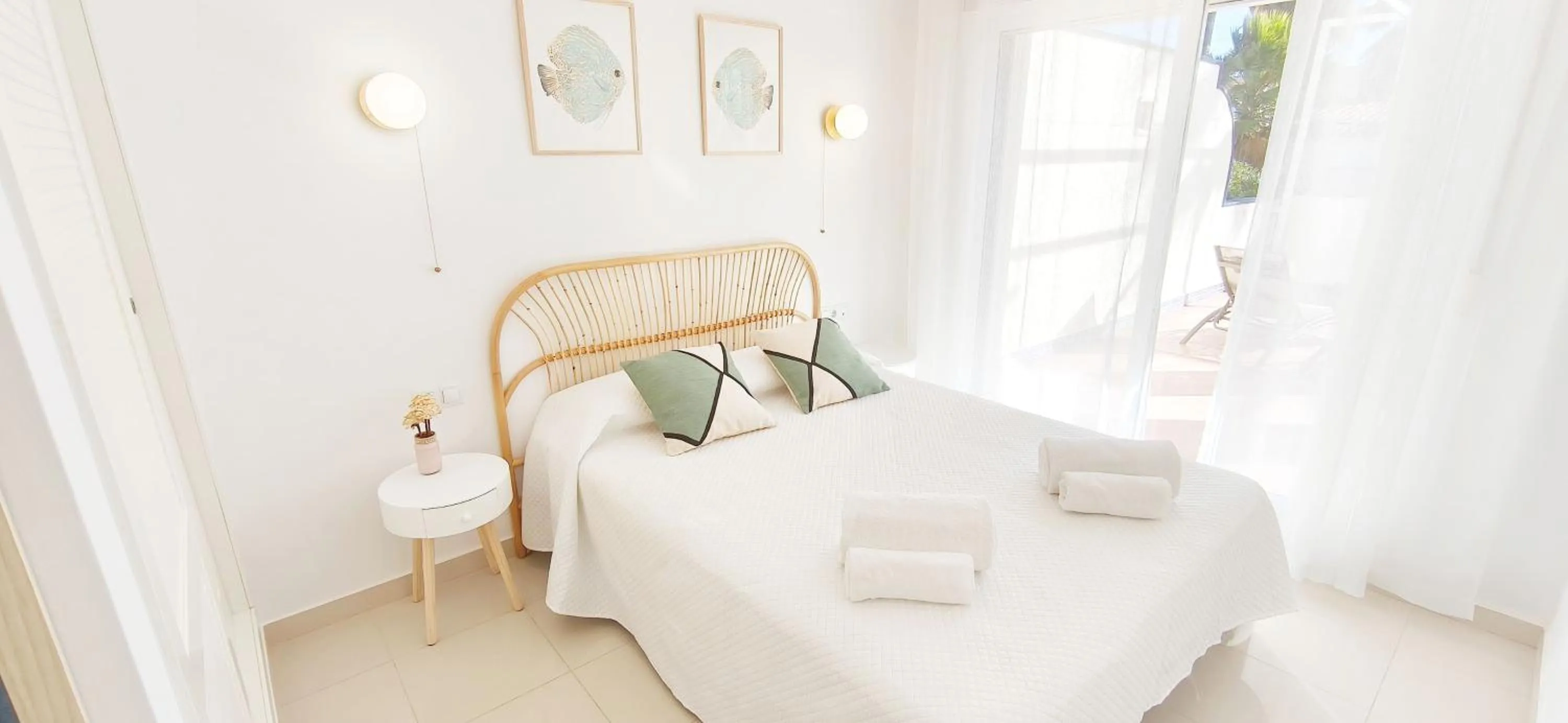 Bed in Apartamento Medina Molins by DENIA COSTA