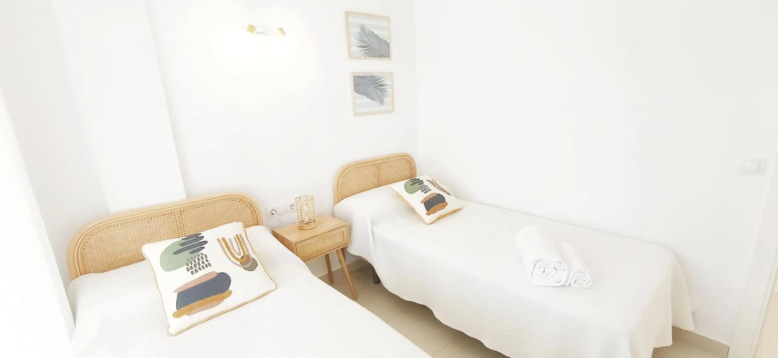 Bed in Apartamento Medina Molins by DENIA COSTA