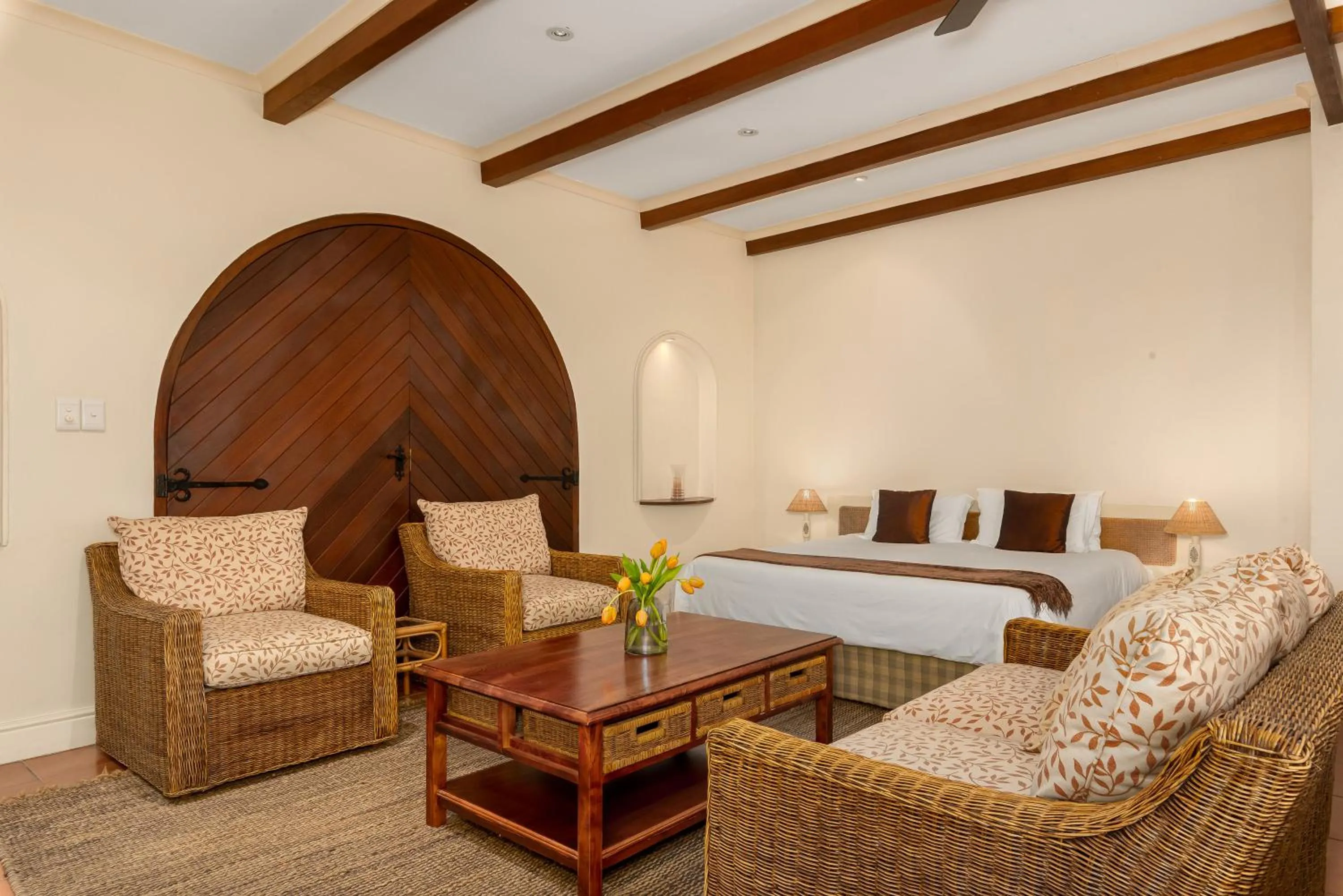 Bed in Gable Manor by Neighbourgood