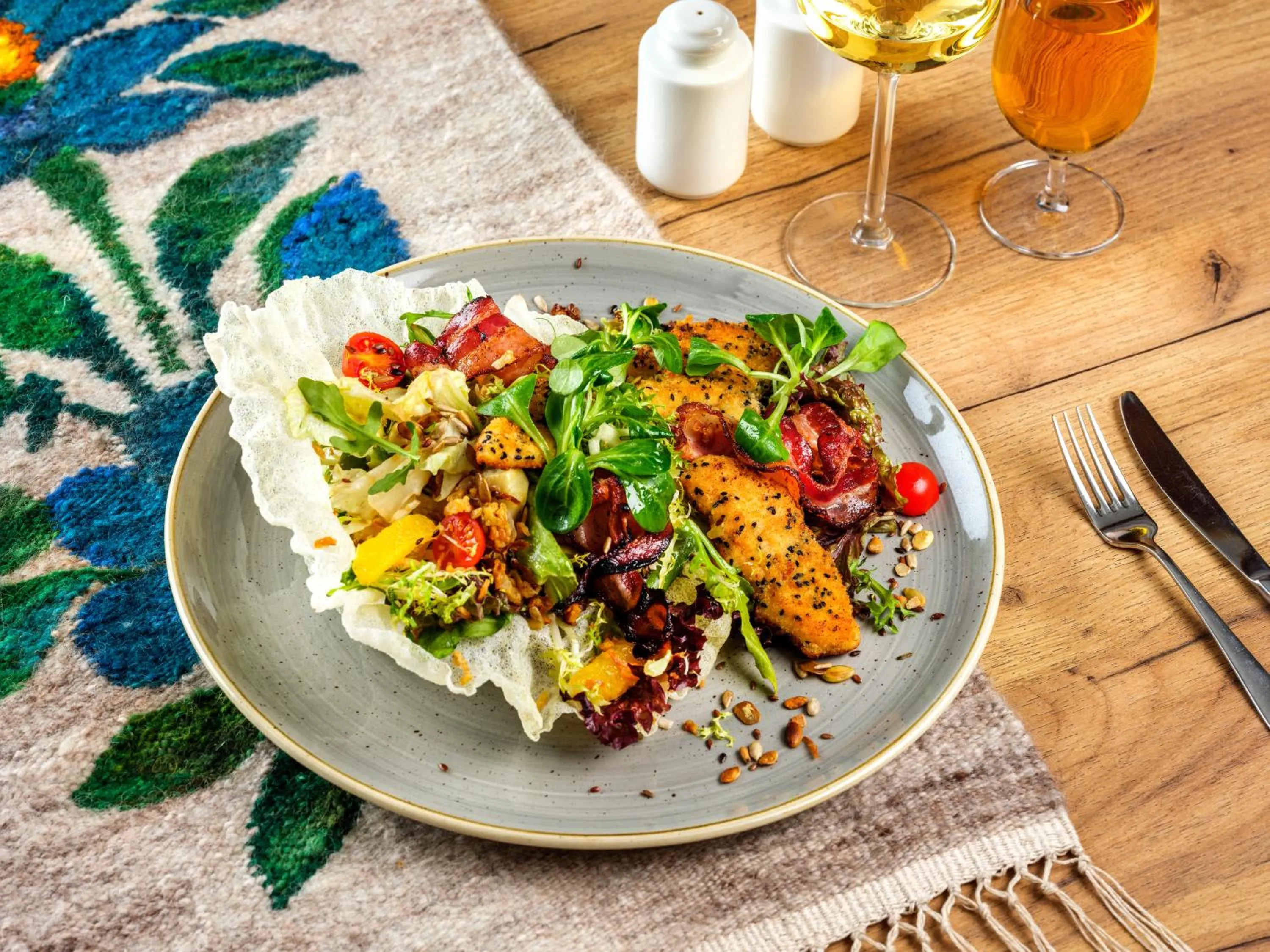 Food and drinks in Hotel Logos