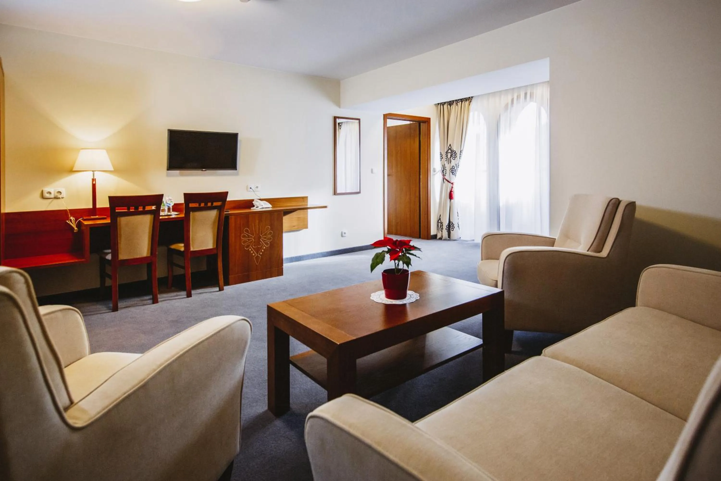 Photo of the whole room in Hotel Logos