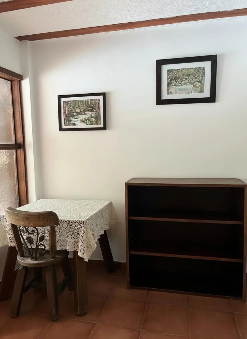 Seating area in La Casa del Arbol