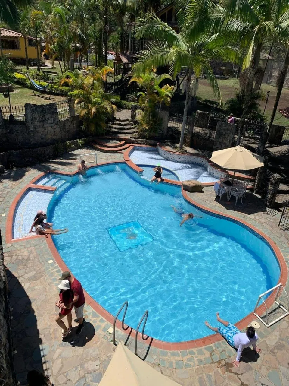 Swimming pool in La Casa del Arbol