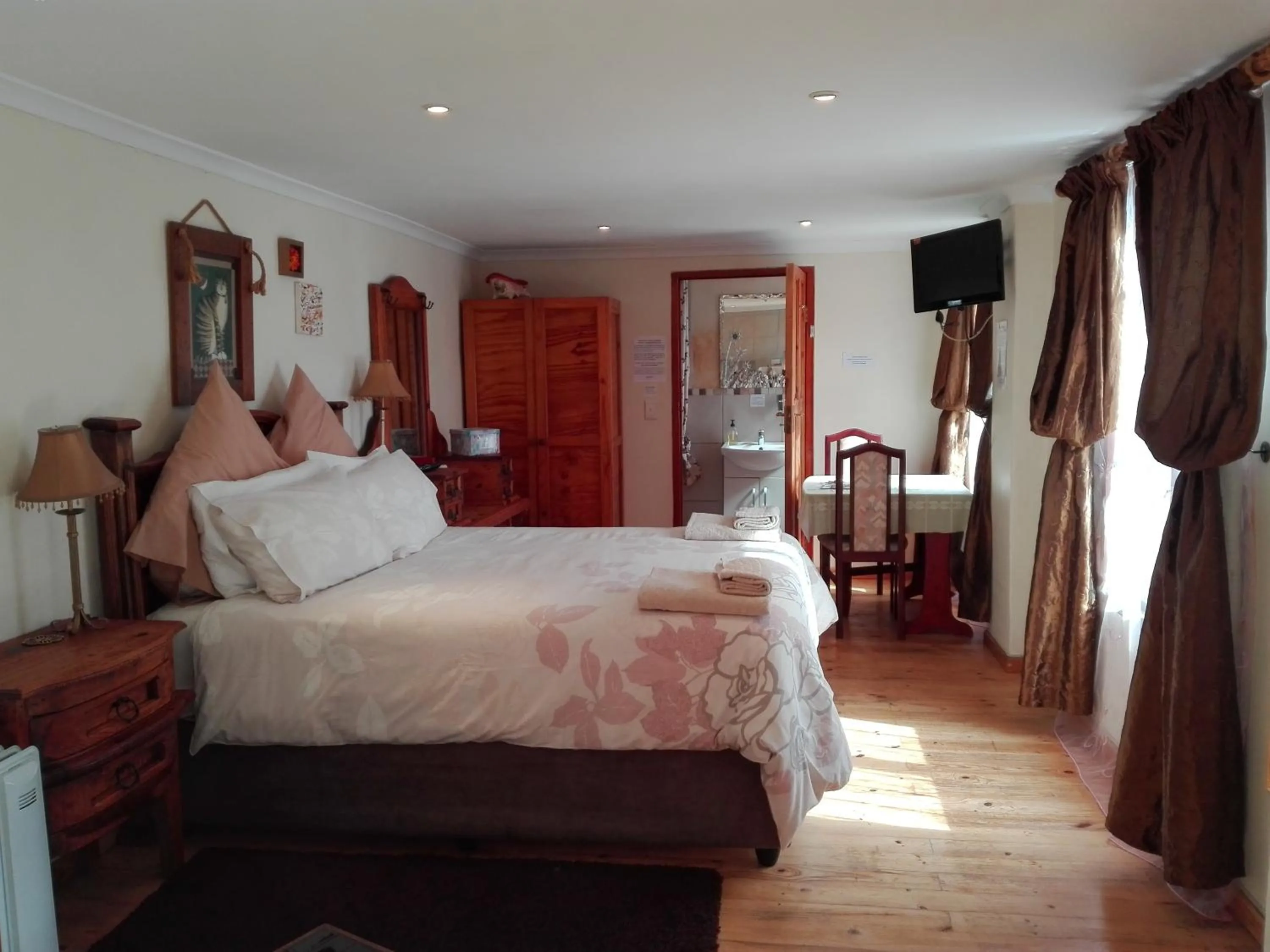 TV and multimedia, Bed in Masescha Country Estate