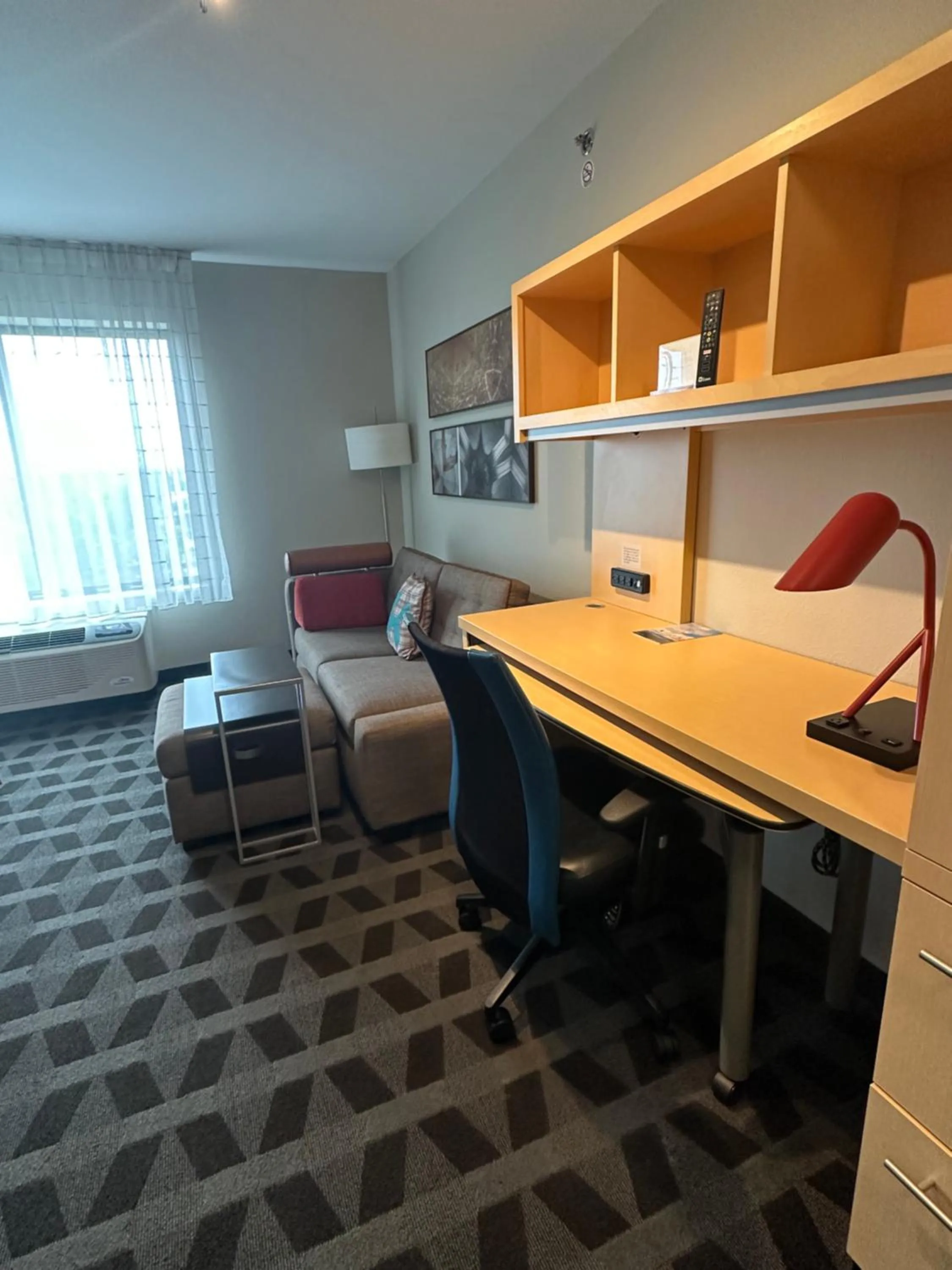 Seating area in TownePlace Suites by Marriott Columbia Northwest/Harbison