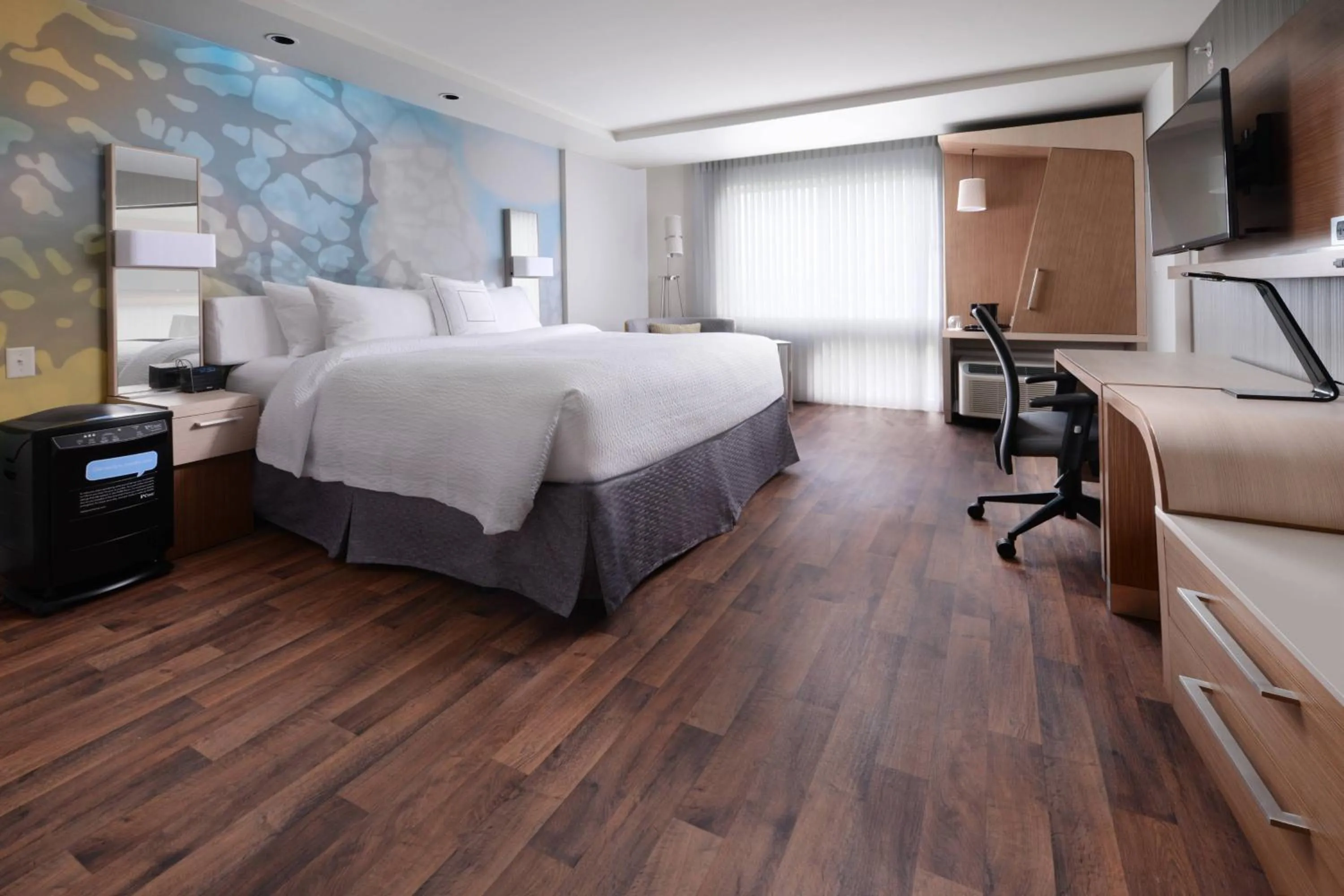 Photo of the whole room, Bed in Courtyard by Marriott Dallas Plano/The Colony