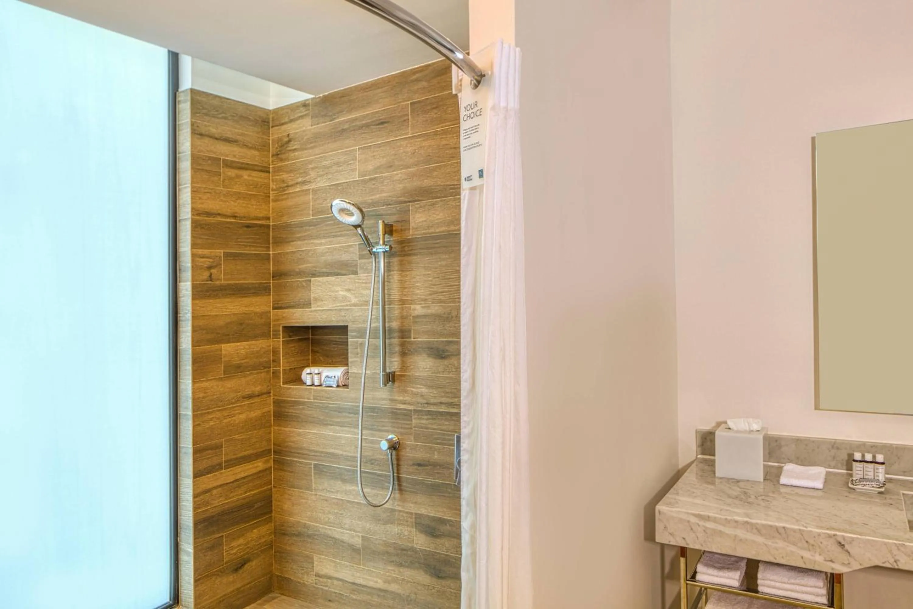 Bathroom in AC Hotel Queretaro Antea