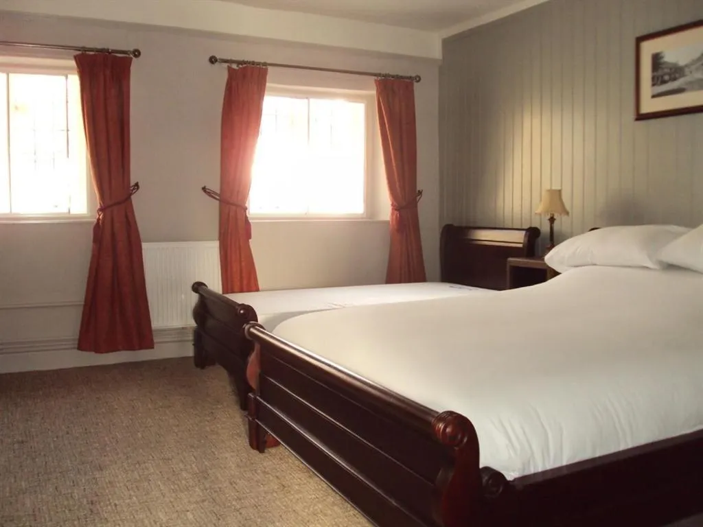 Bedroom in The George Inn